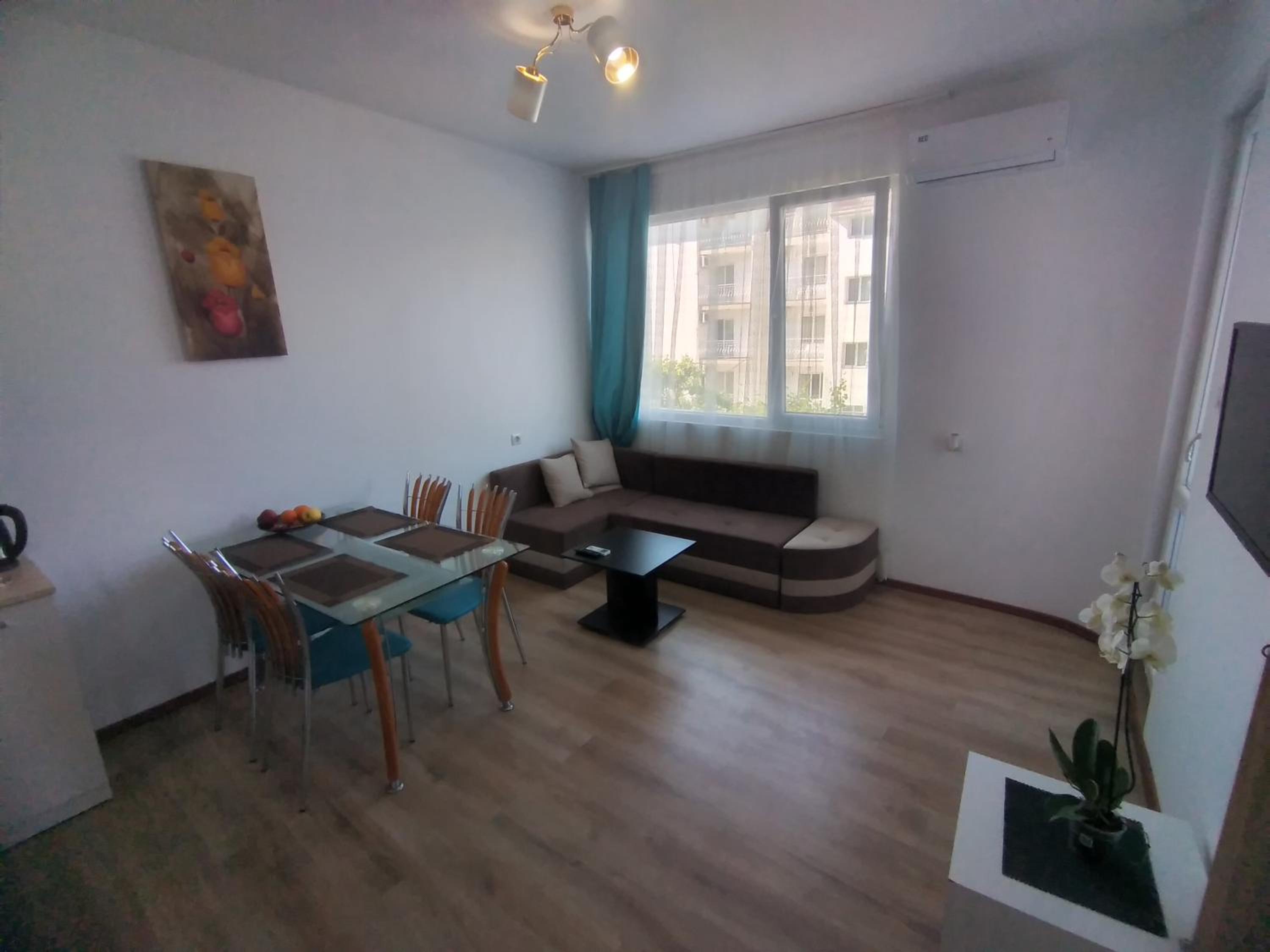 Two-Bedroom Apartment - Photo 5
