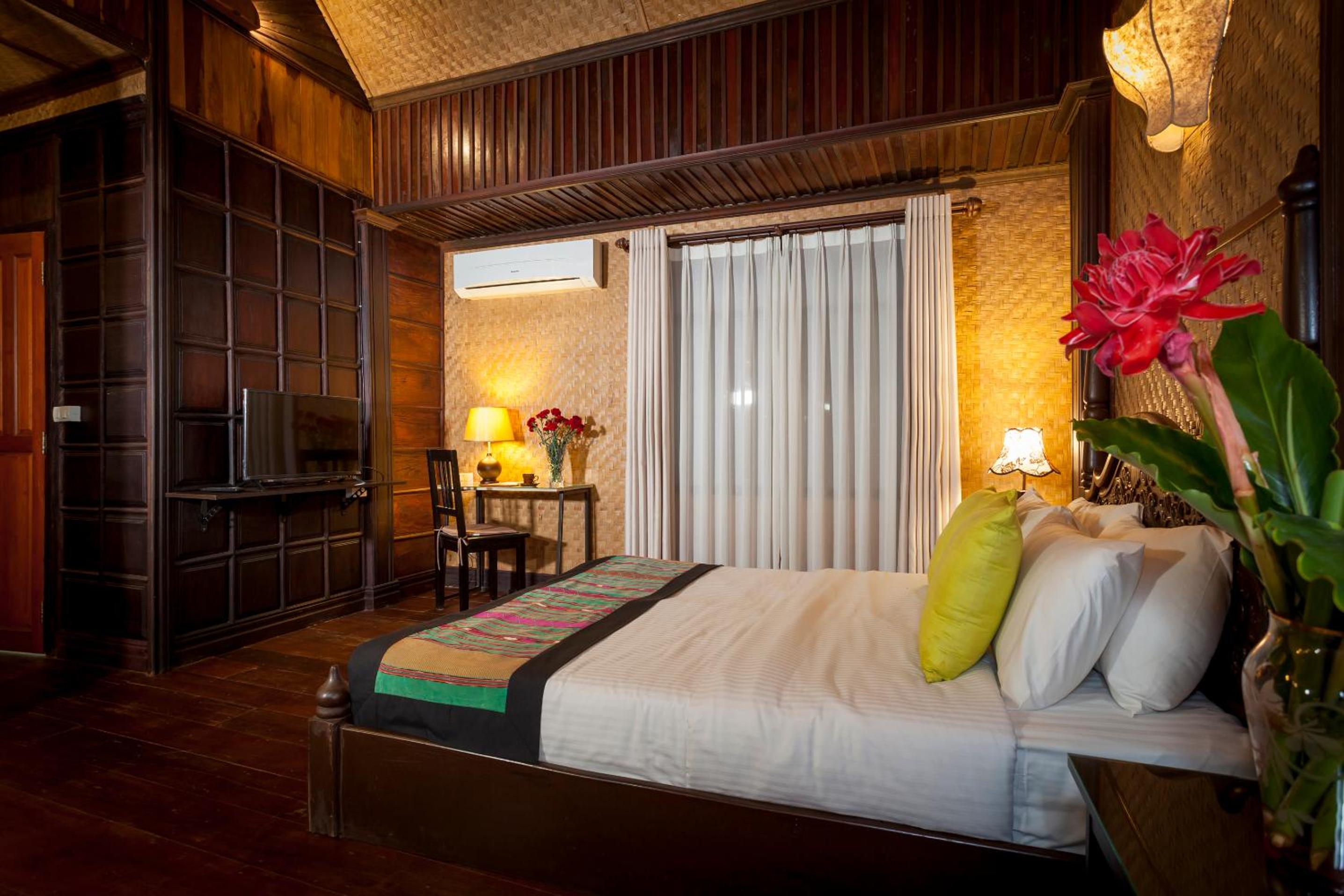 Double Room with Pool View photo 3