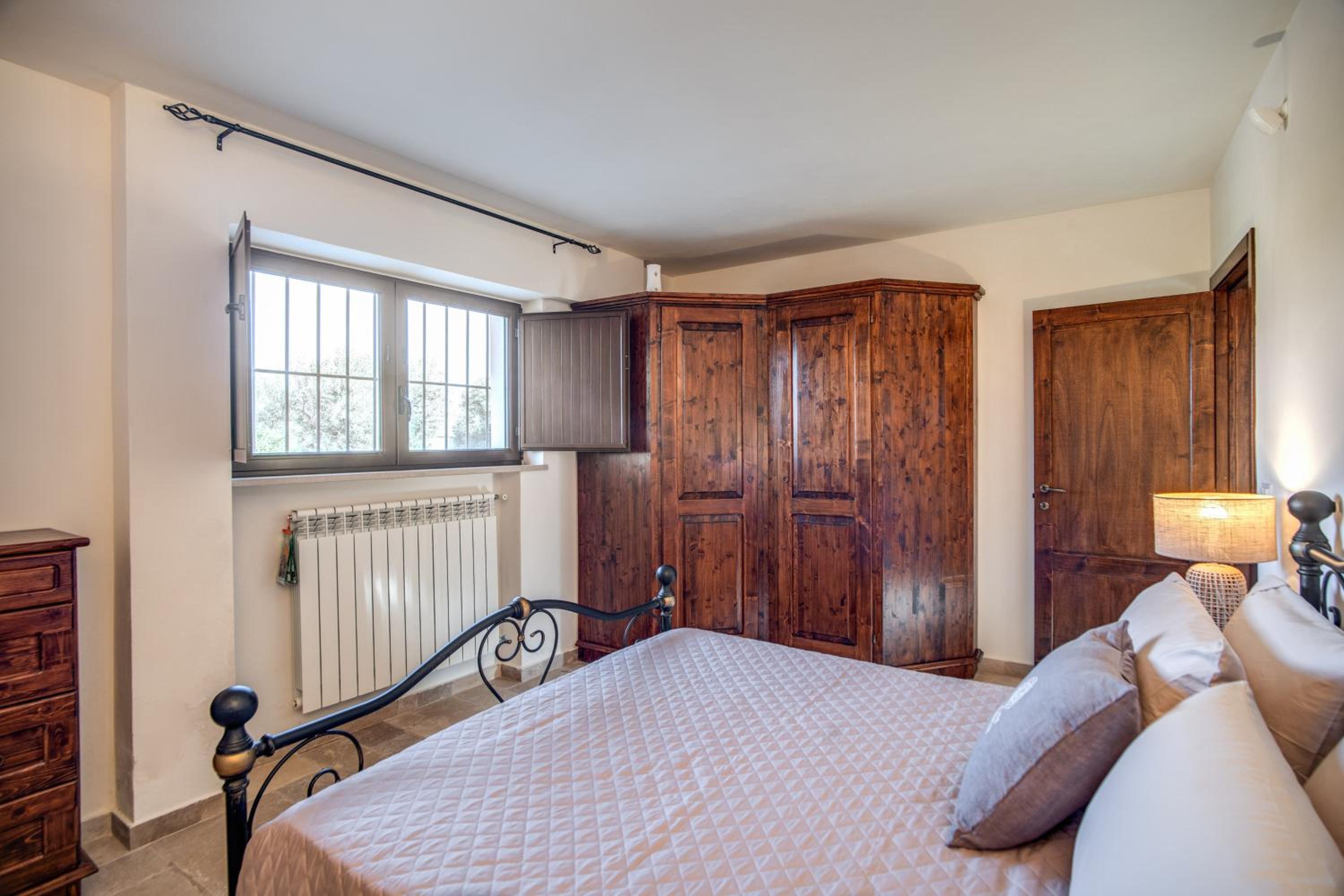 Villa photo 2
