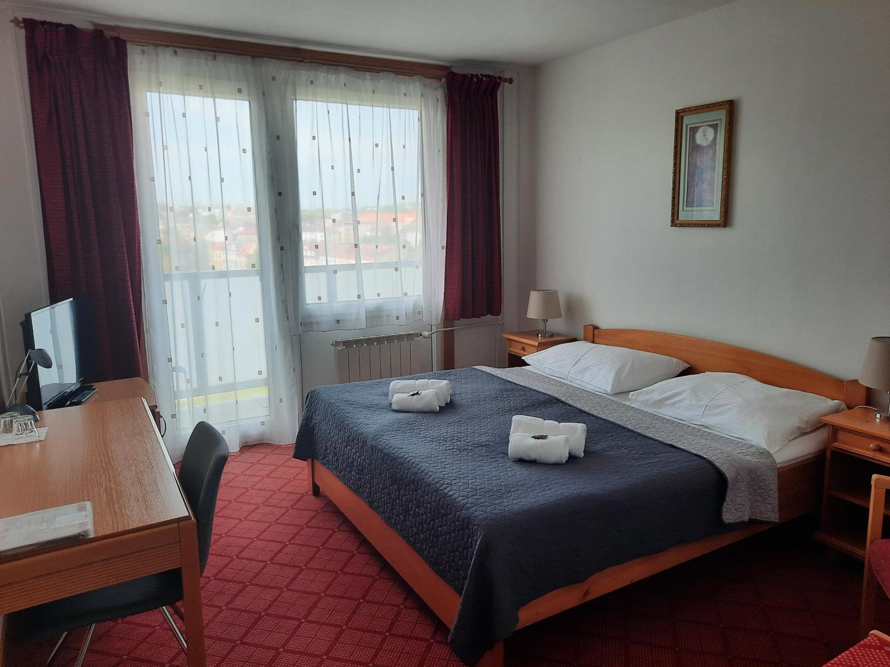 Twin Room - Photo 2