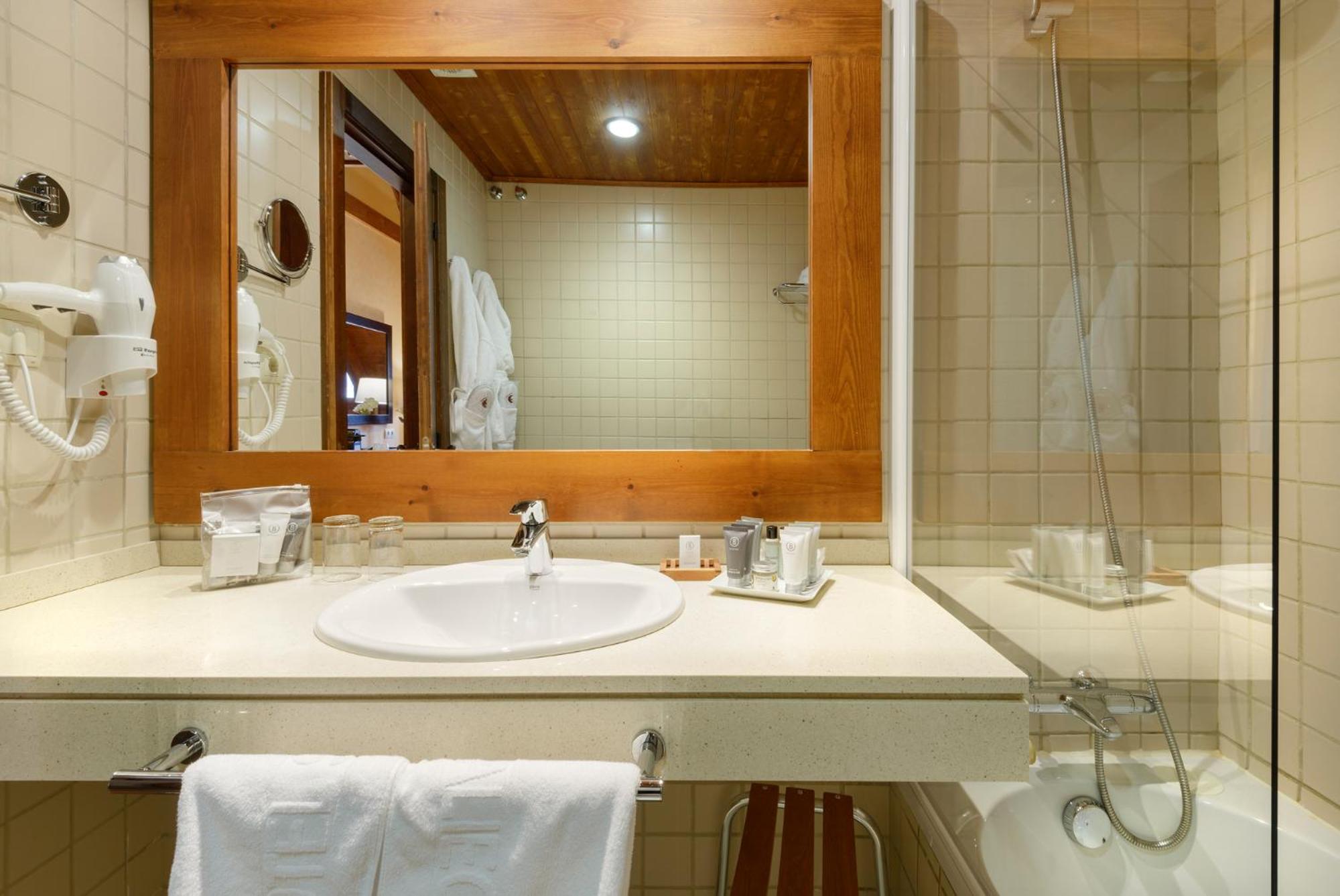 Superior Twin Room - Photo 2
