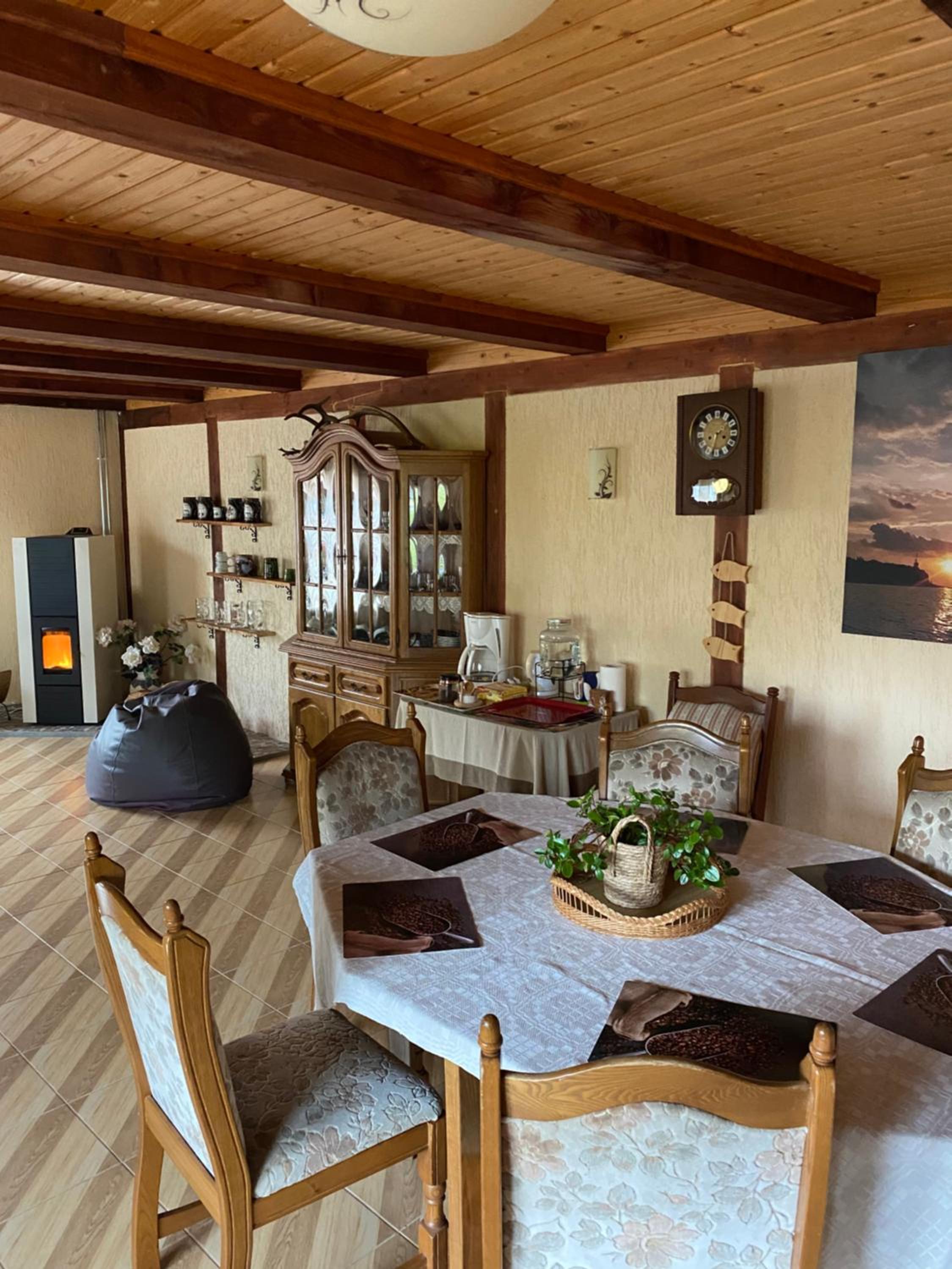 Economy Triple Room with Shared Bathroom photo 1