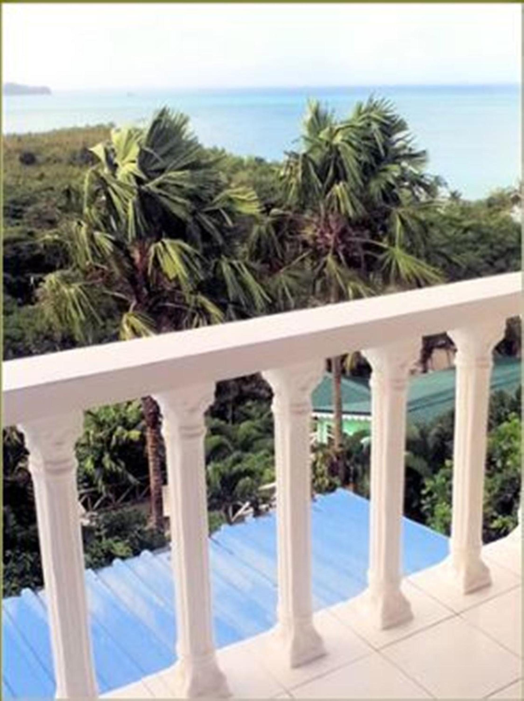 Balcony & Terrace