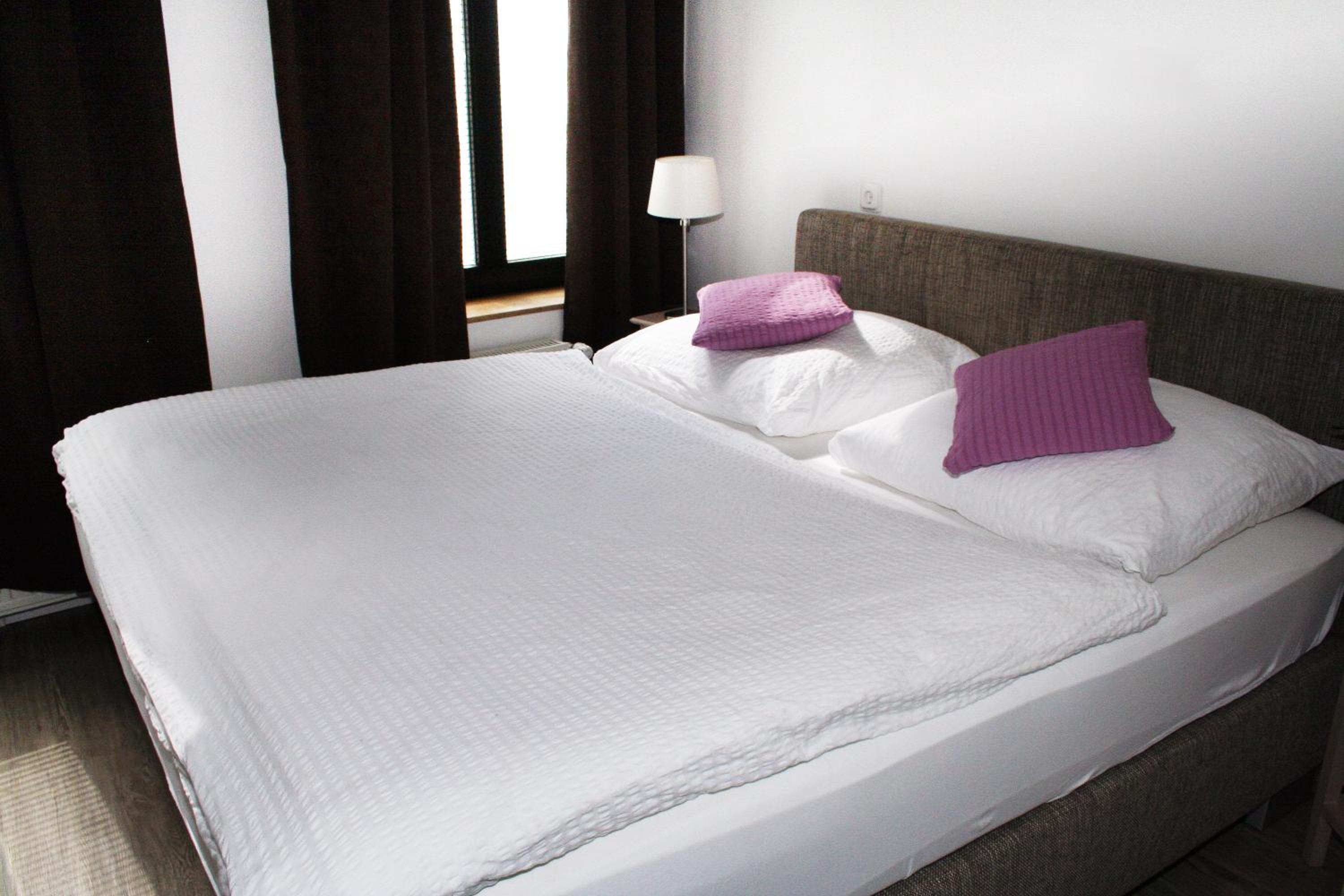 Double Room - Photo 17