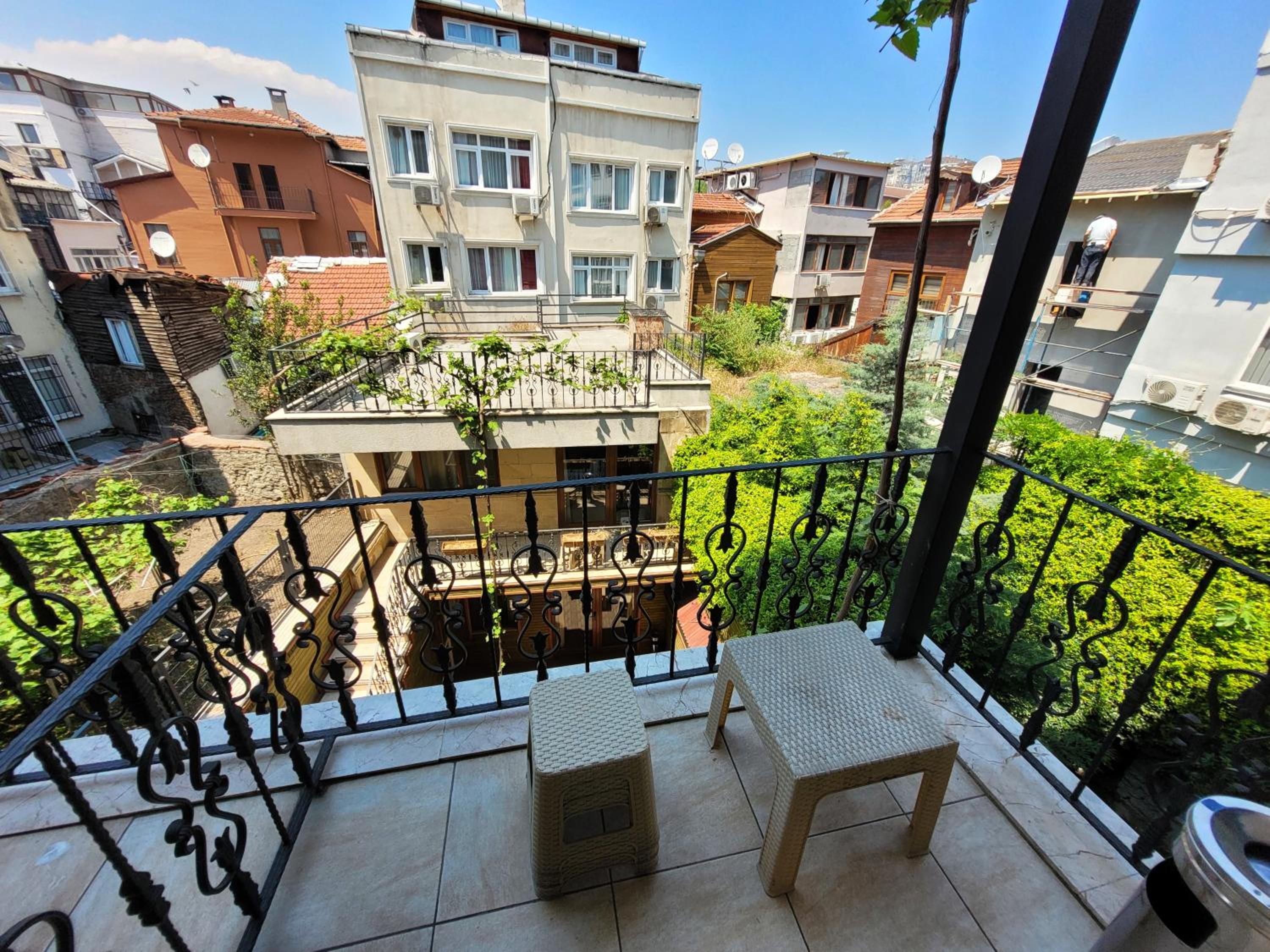 Superior Double or Twin Room with City View photo 1