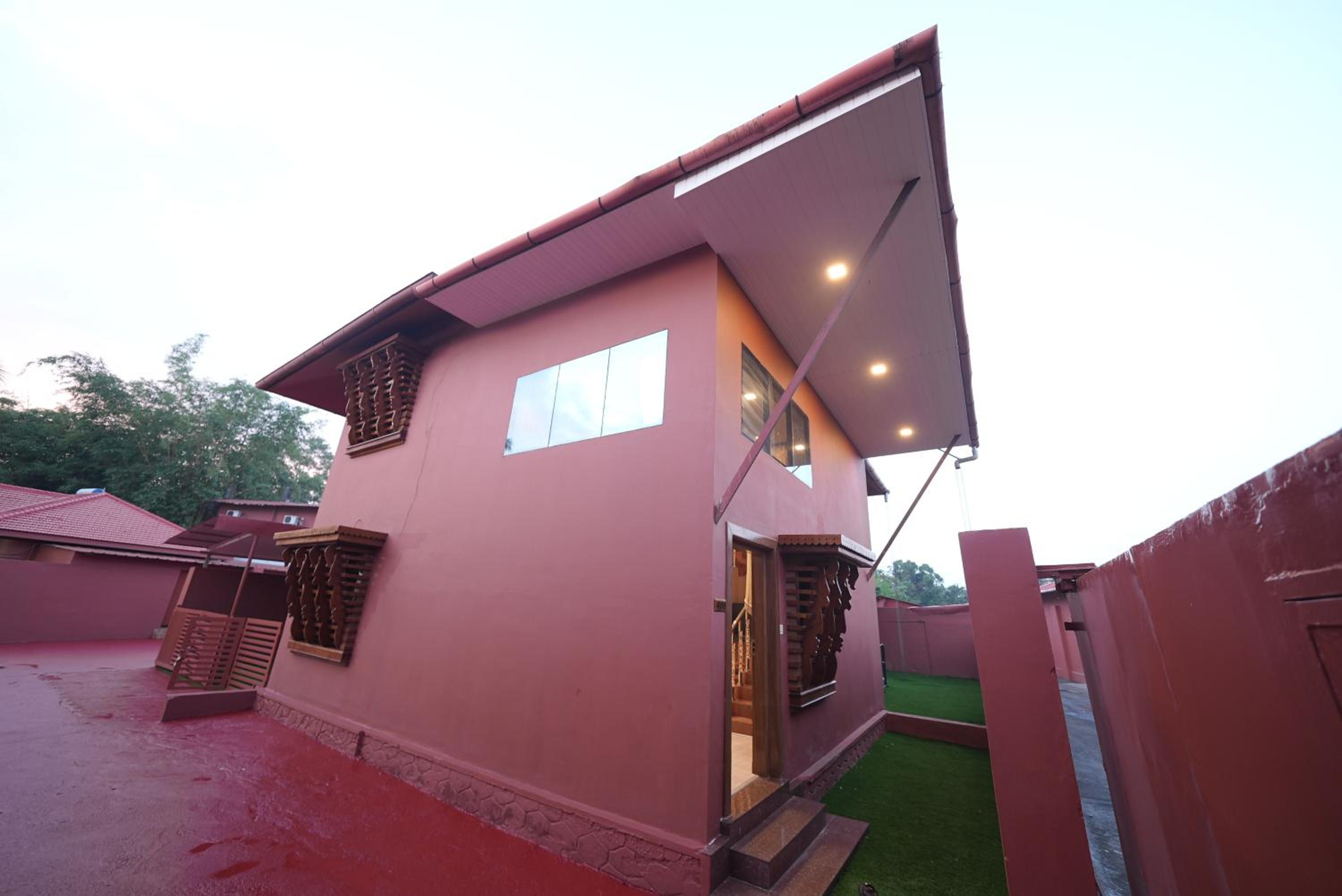 Triple Room with Balcony photo 1