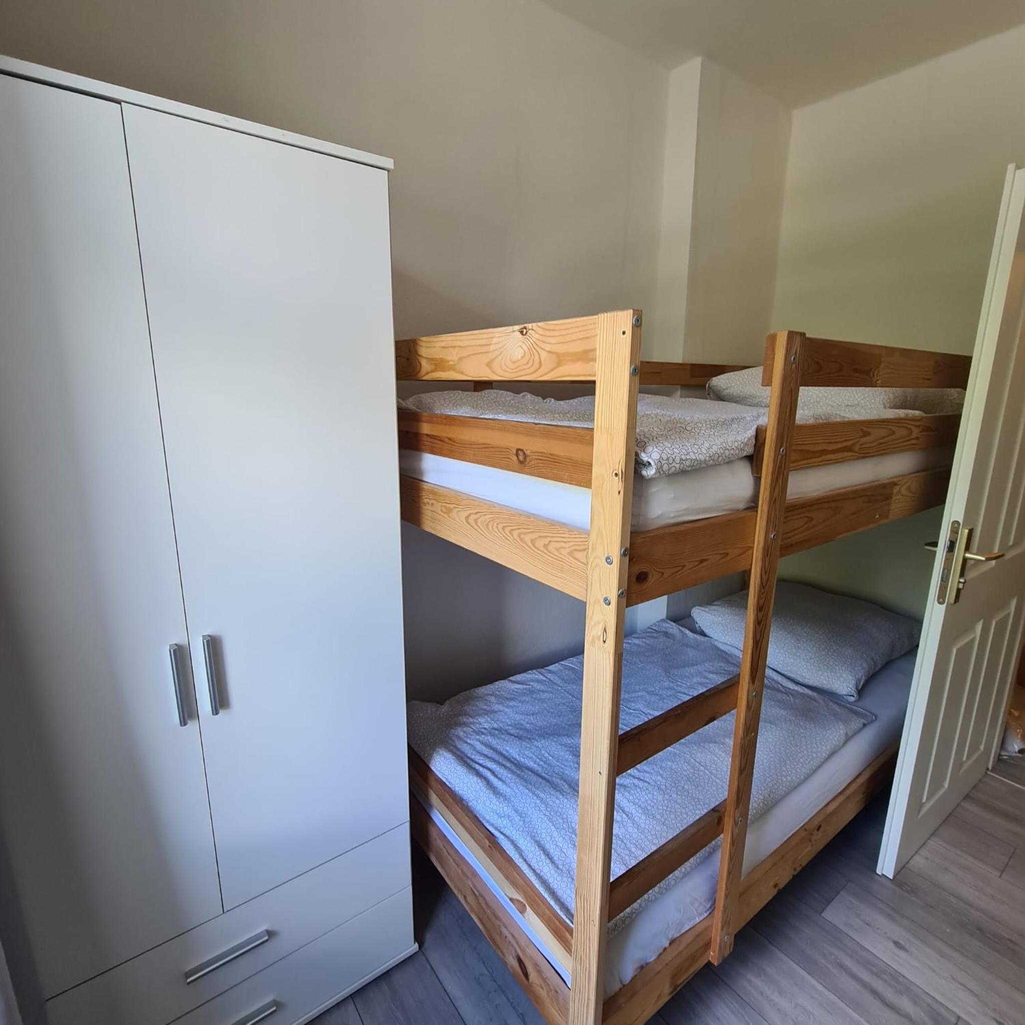 Standard Twin Room photo 2