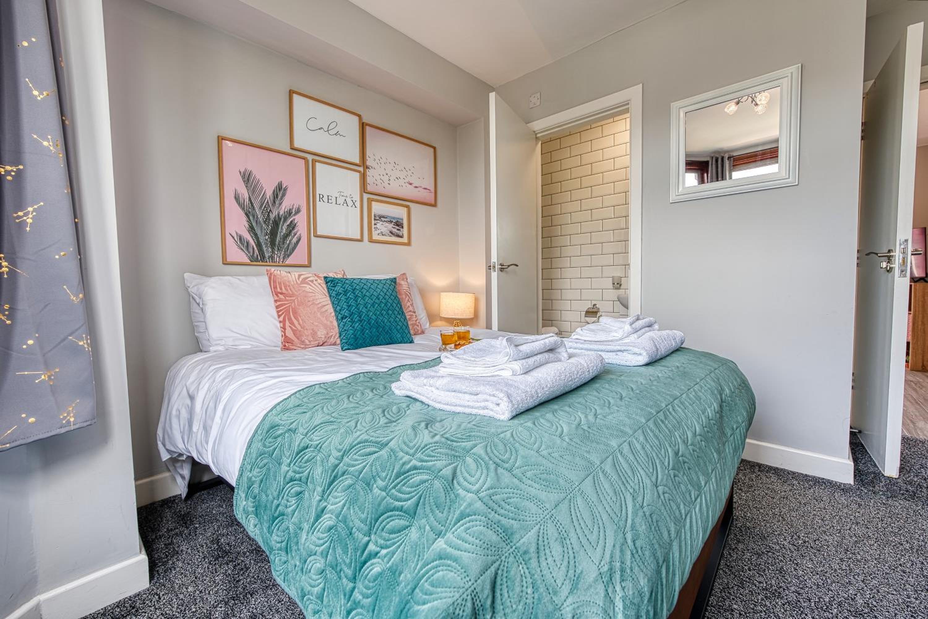 Three-Bedroom House photo 1