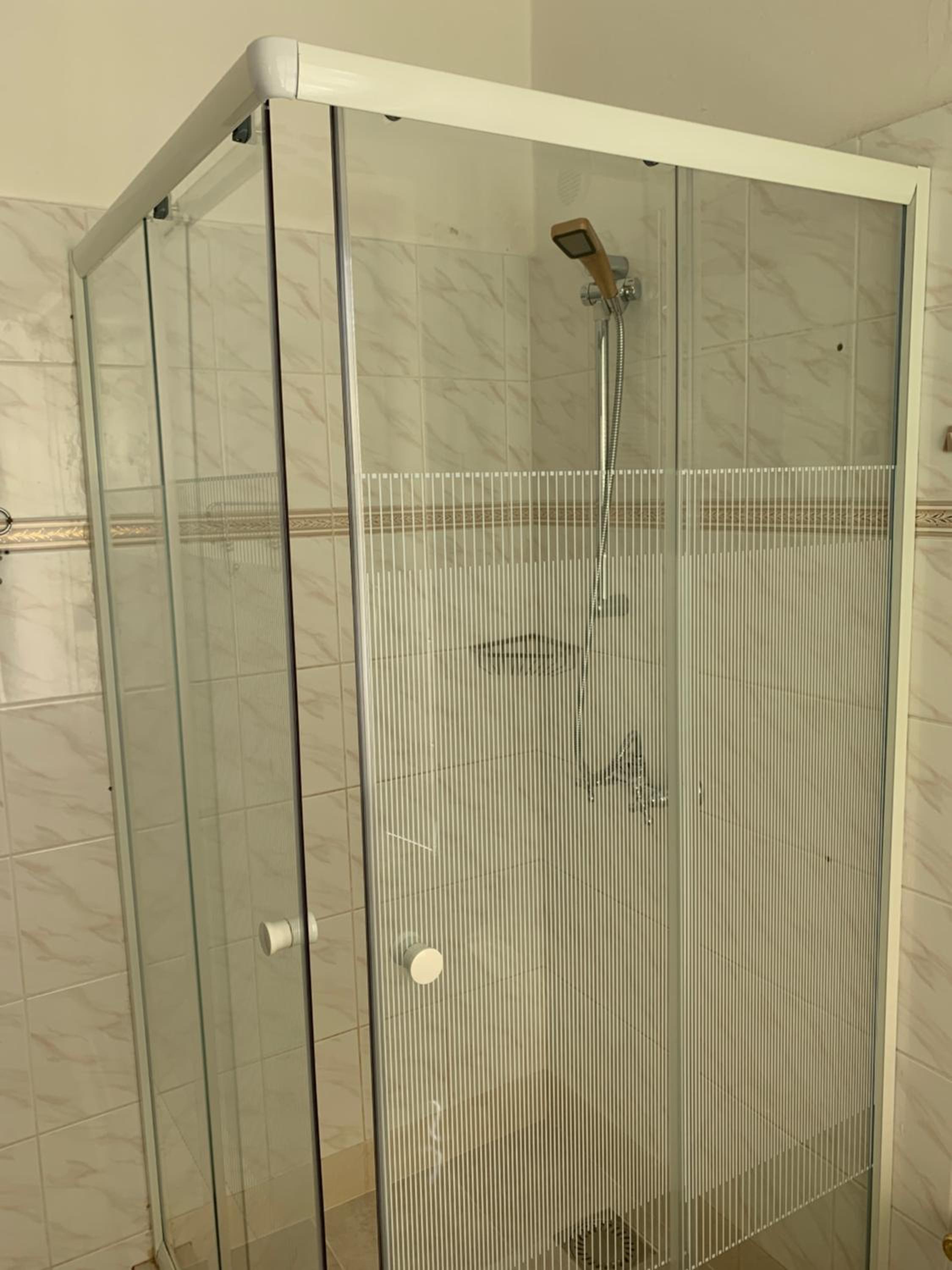 Double Room with Private Bathroom - Photo 7