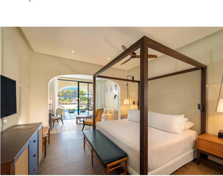 Privilege Junior Suite Swim up Single