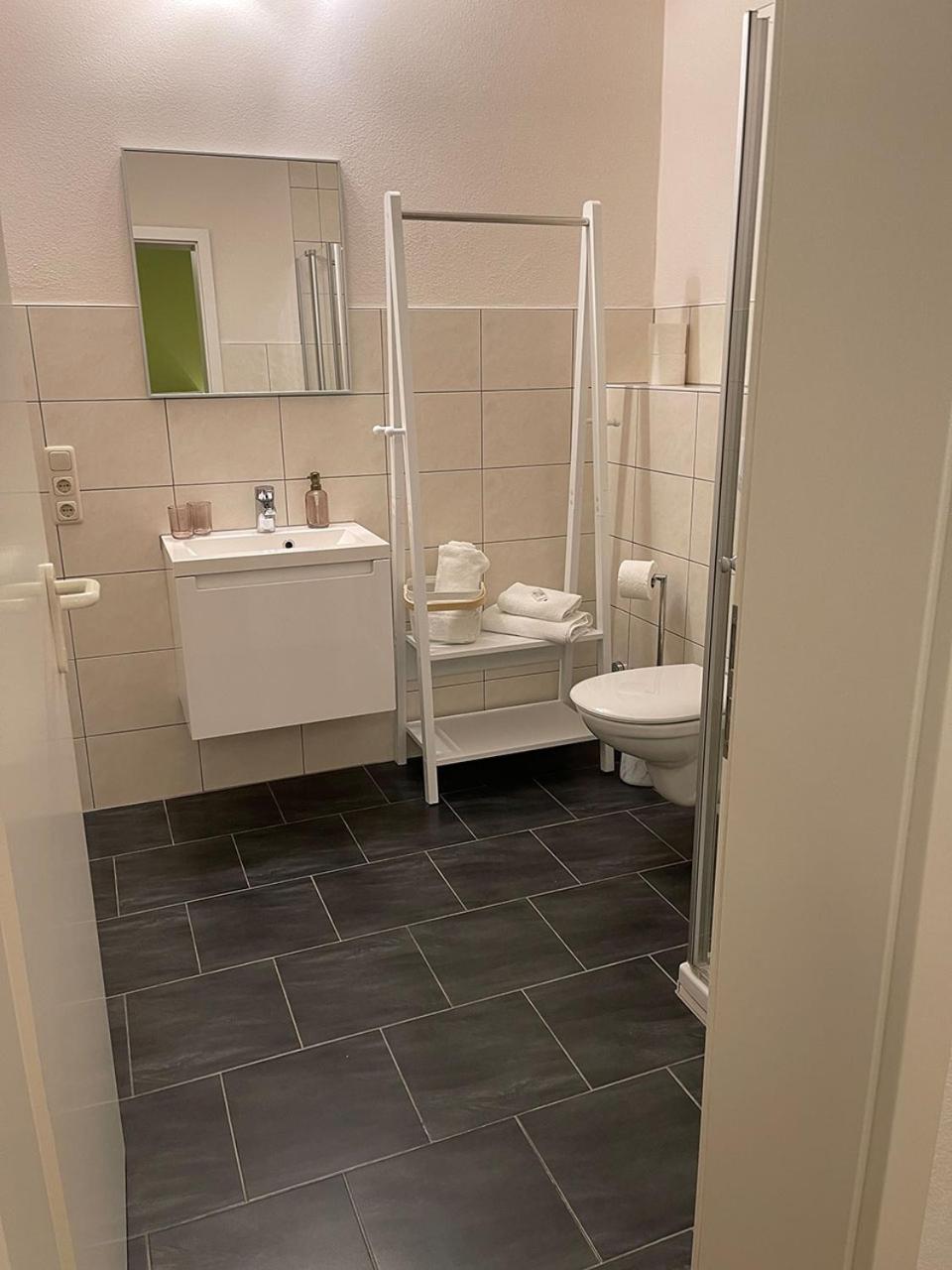 Double Room - Photo 6