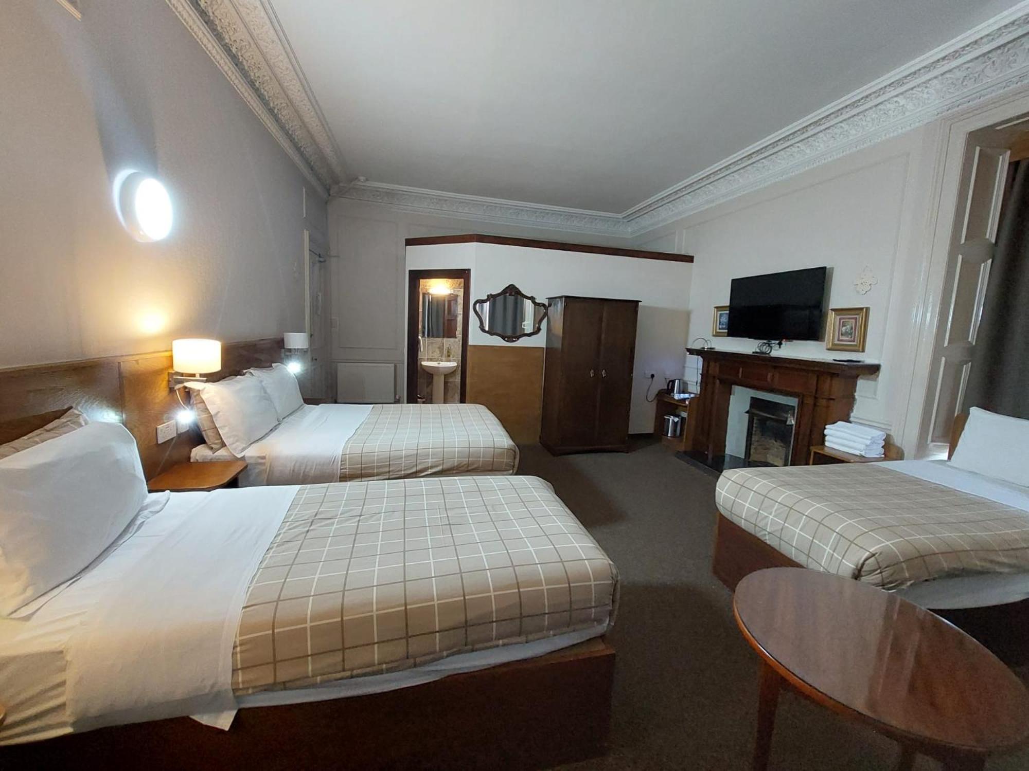 Edinburgh House Hotel — photo 98
