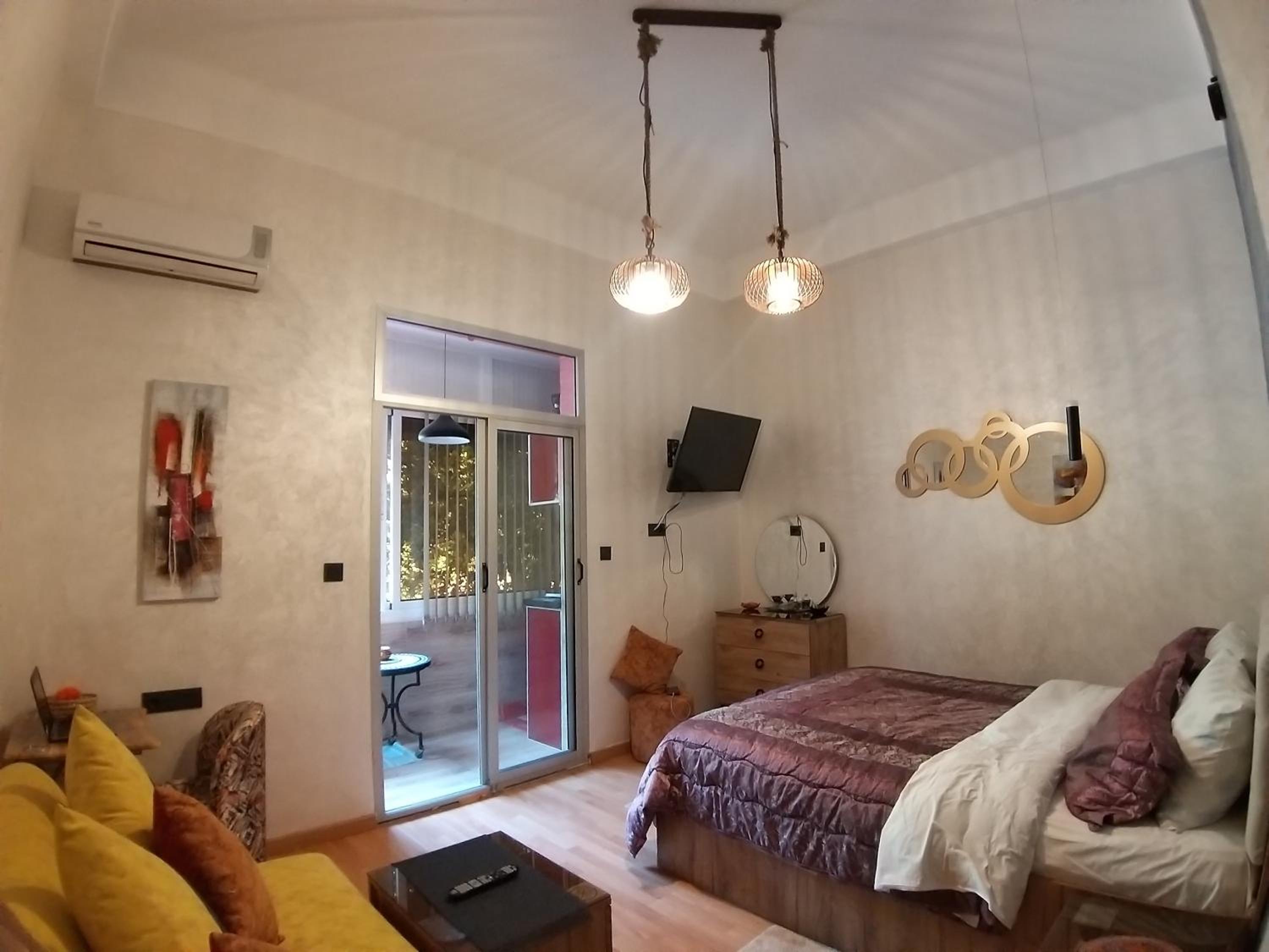 One-Bedroom Apartment - Photo 33