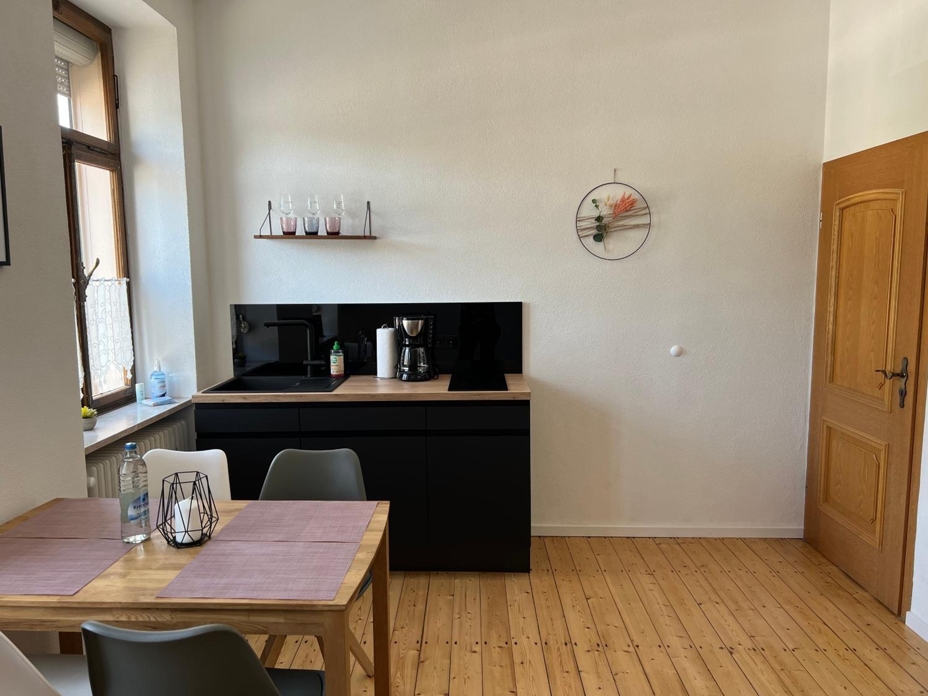 One-Bedroom Apartment photo 3