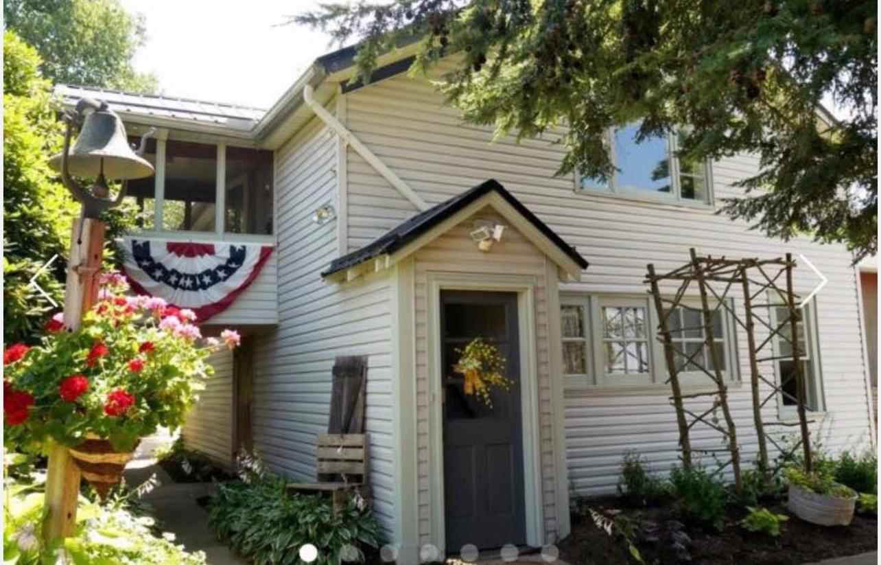 Two-Bedroom Chalet - Photo 2