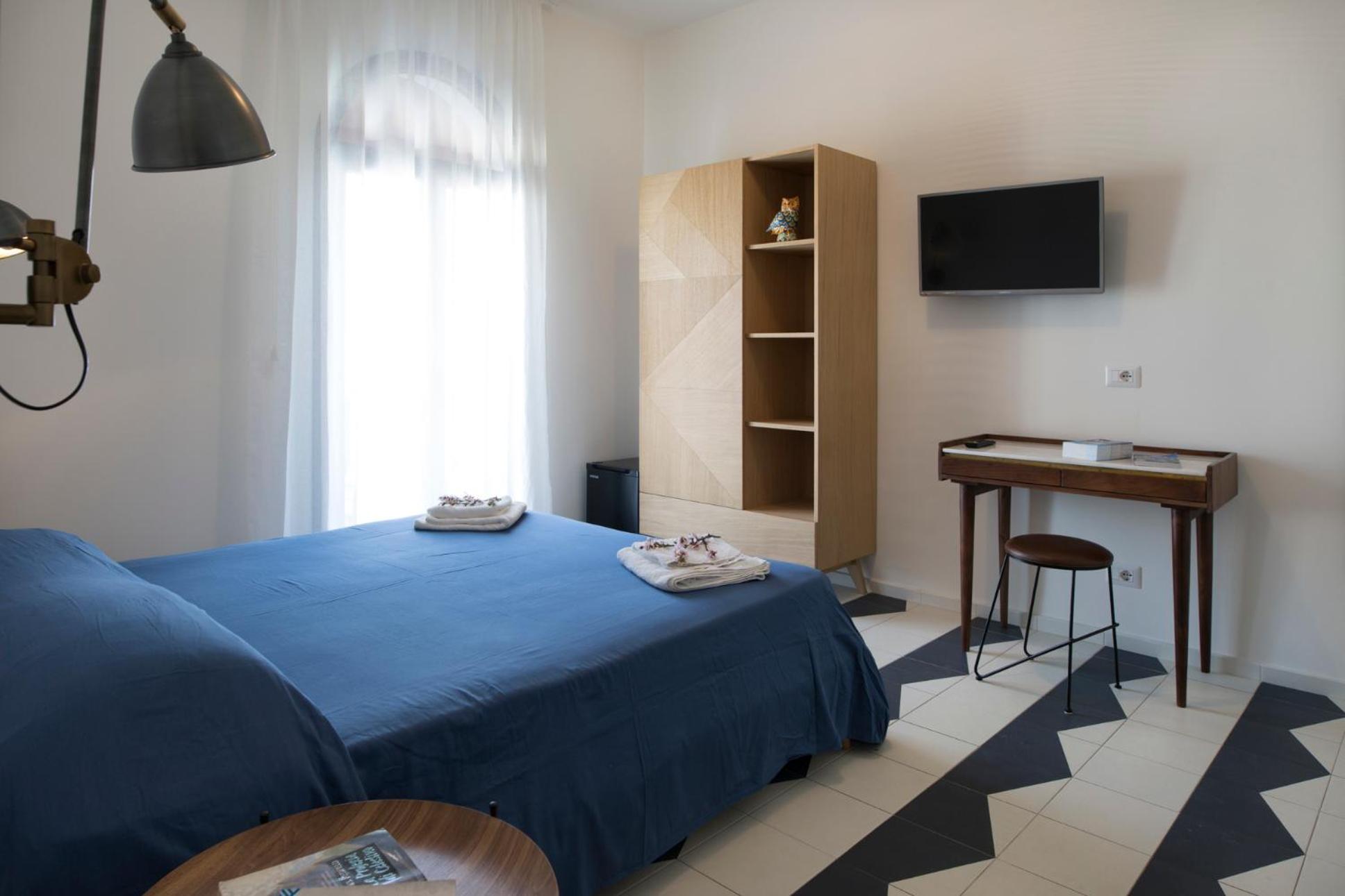 Large Double Room photo 2