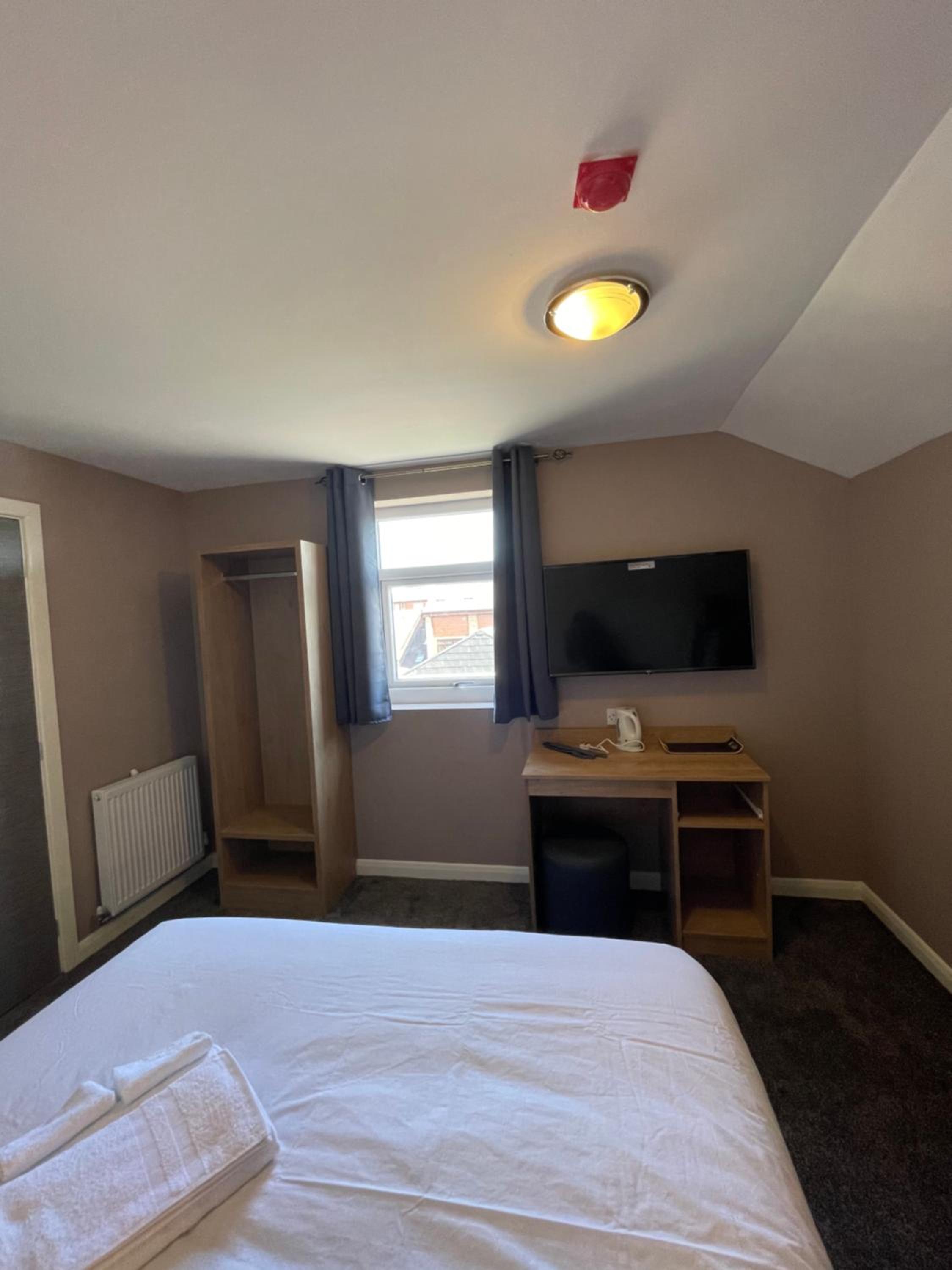 Standard Double Room - Photo 1