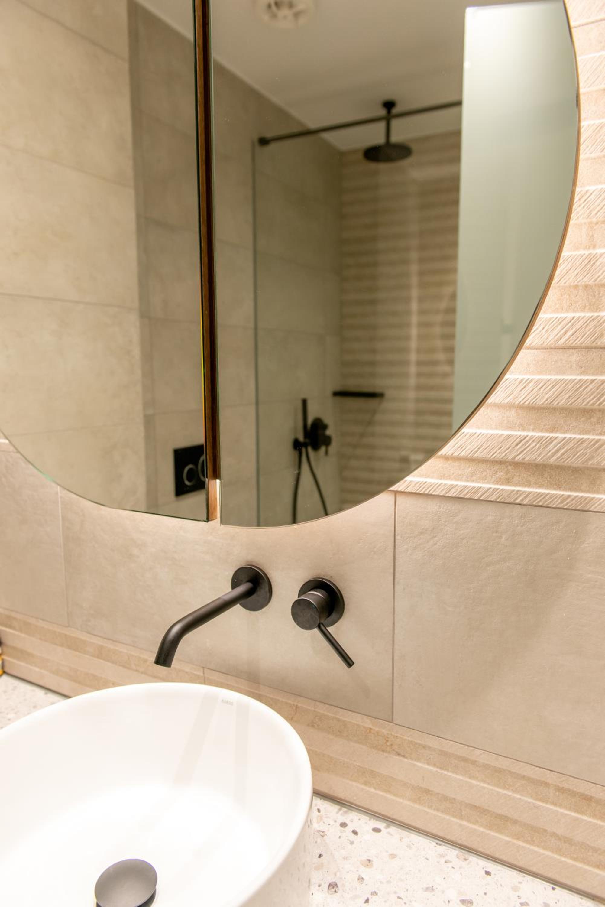 Double Room - Interior - Photo 4