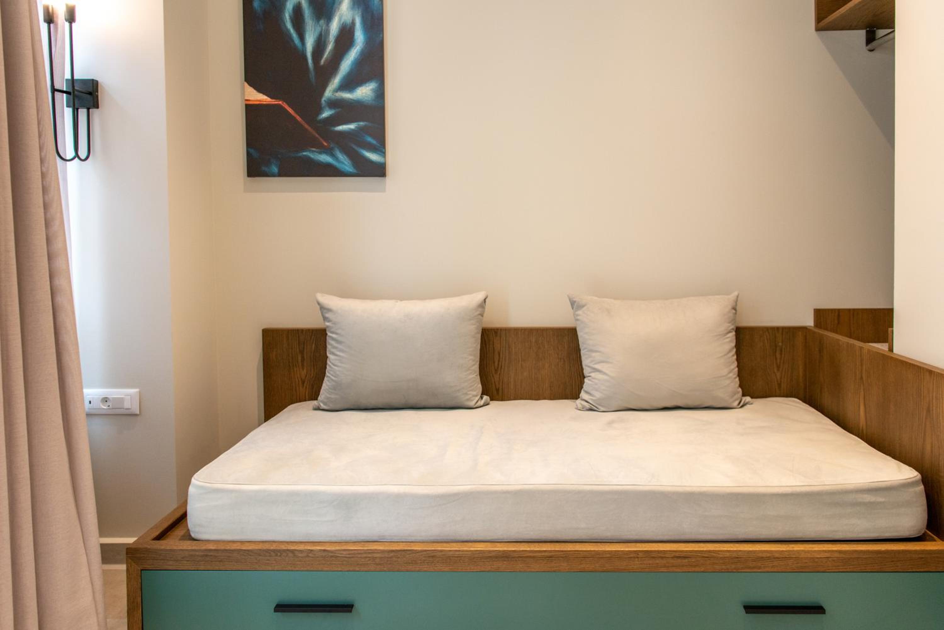 Mini- Suite with Balcony