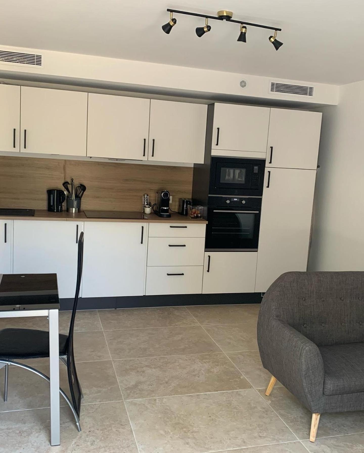 Apartment with Terrace