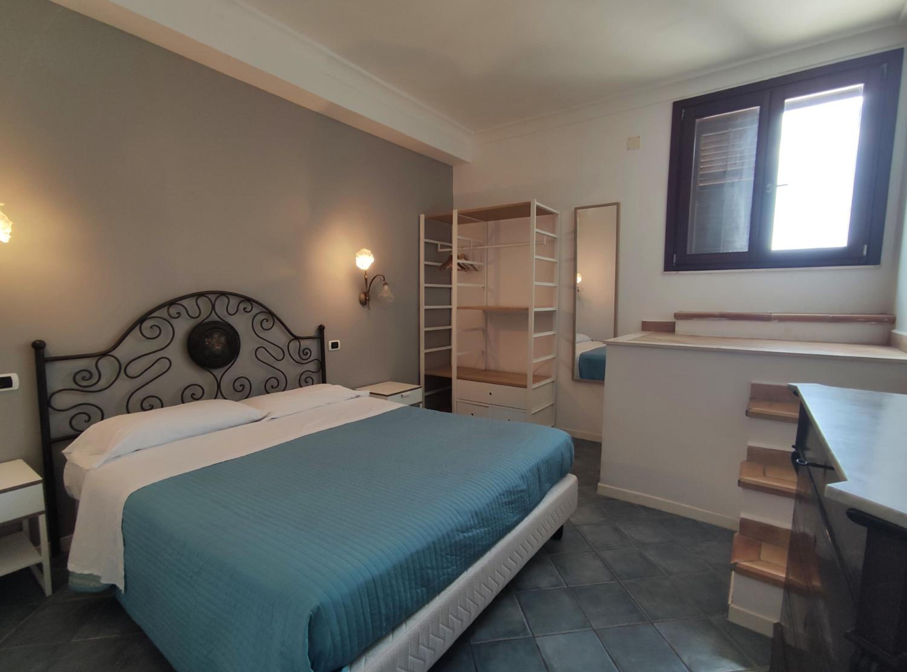 Two-Bedroom Apartment - Photo 6