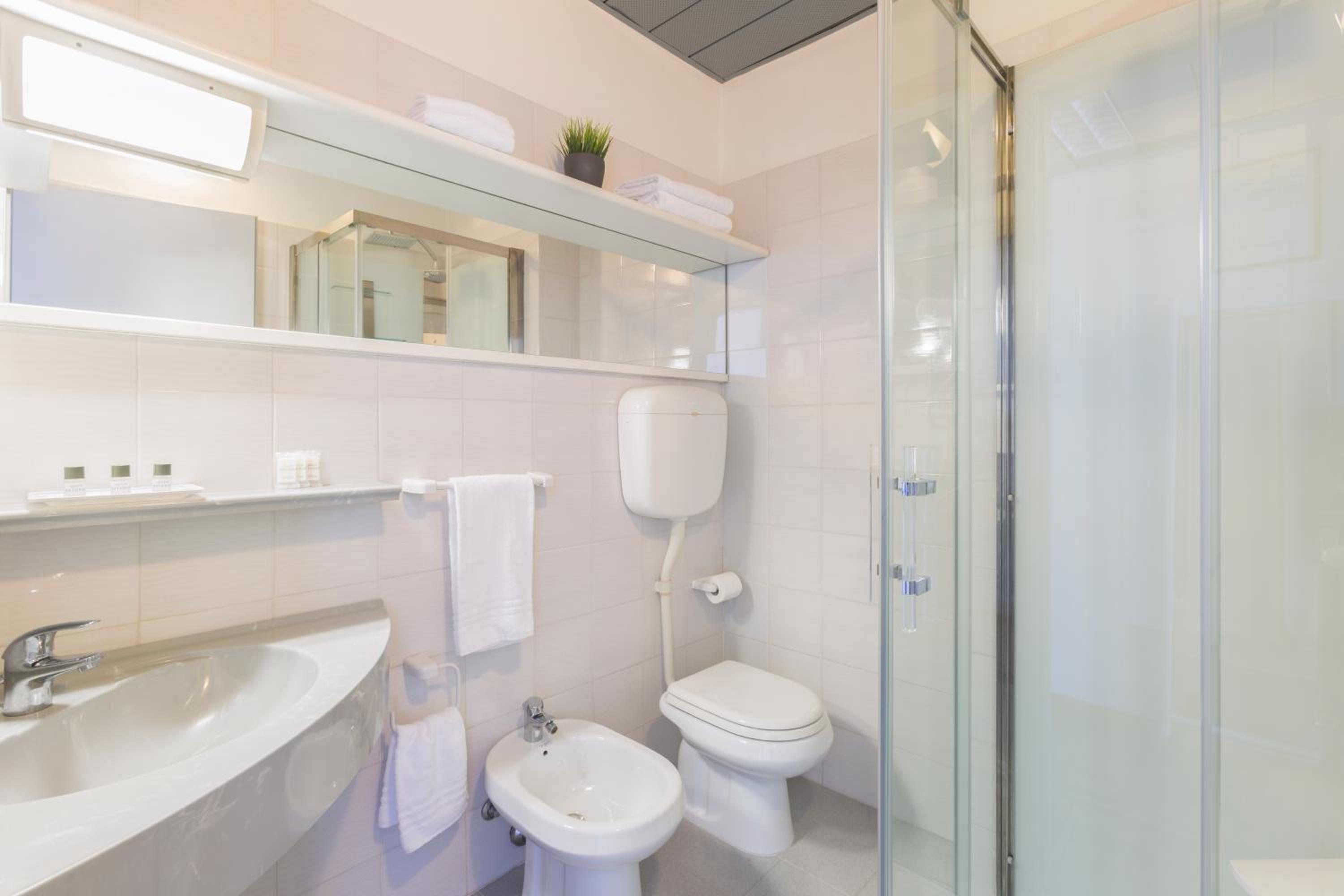 Double or Twin Room photo 2