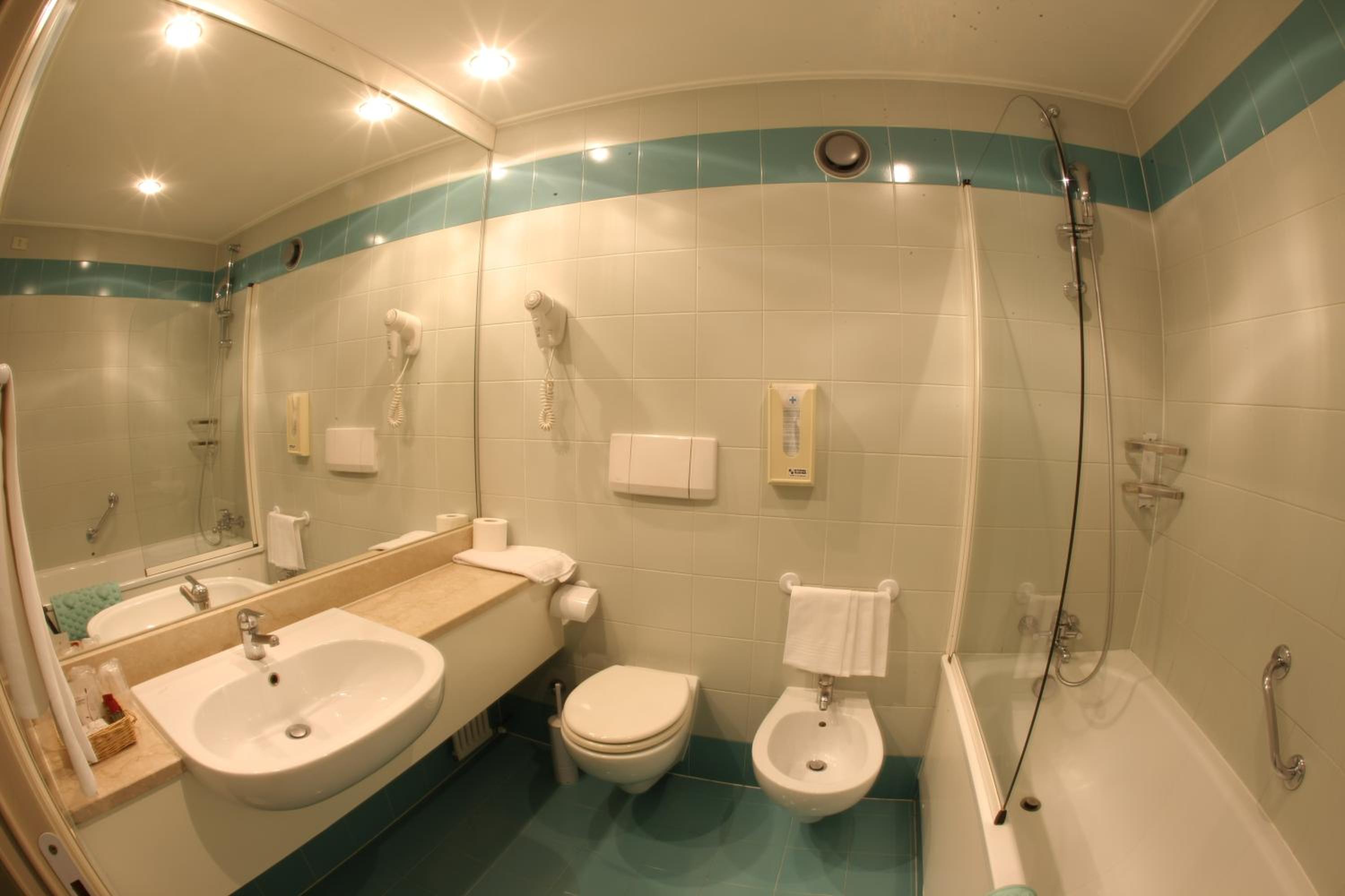 Standard Quadruple Room photo 2