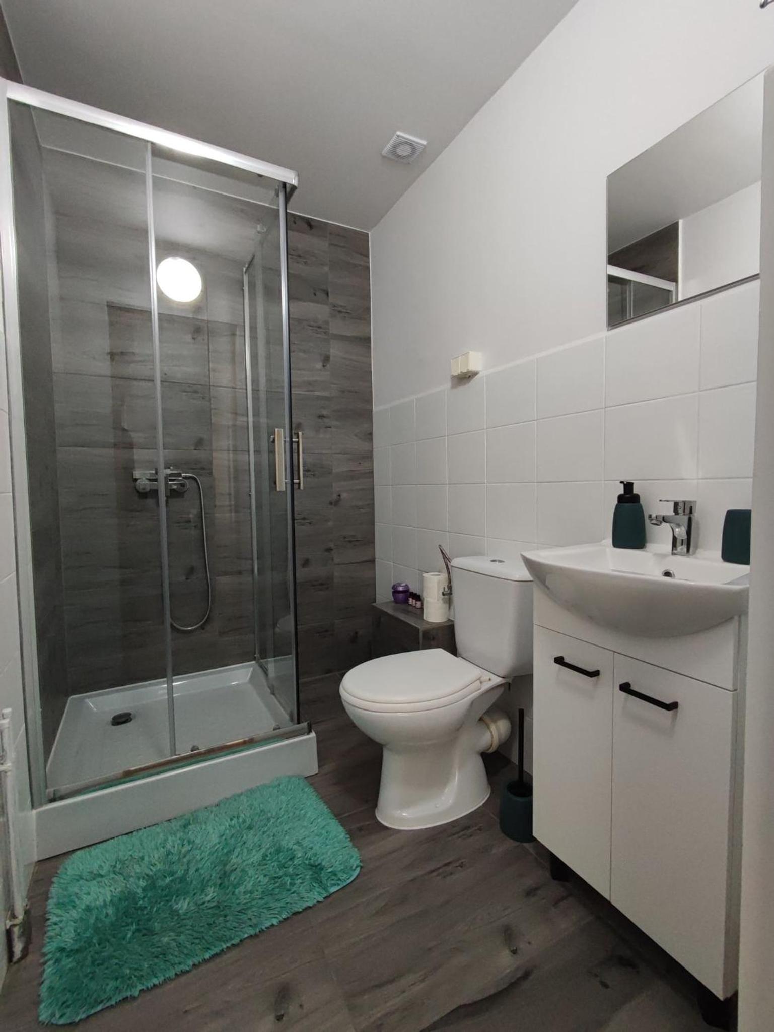 Triple Room with Bathroom - Photo 1