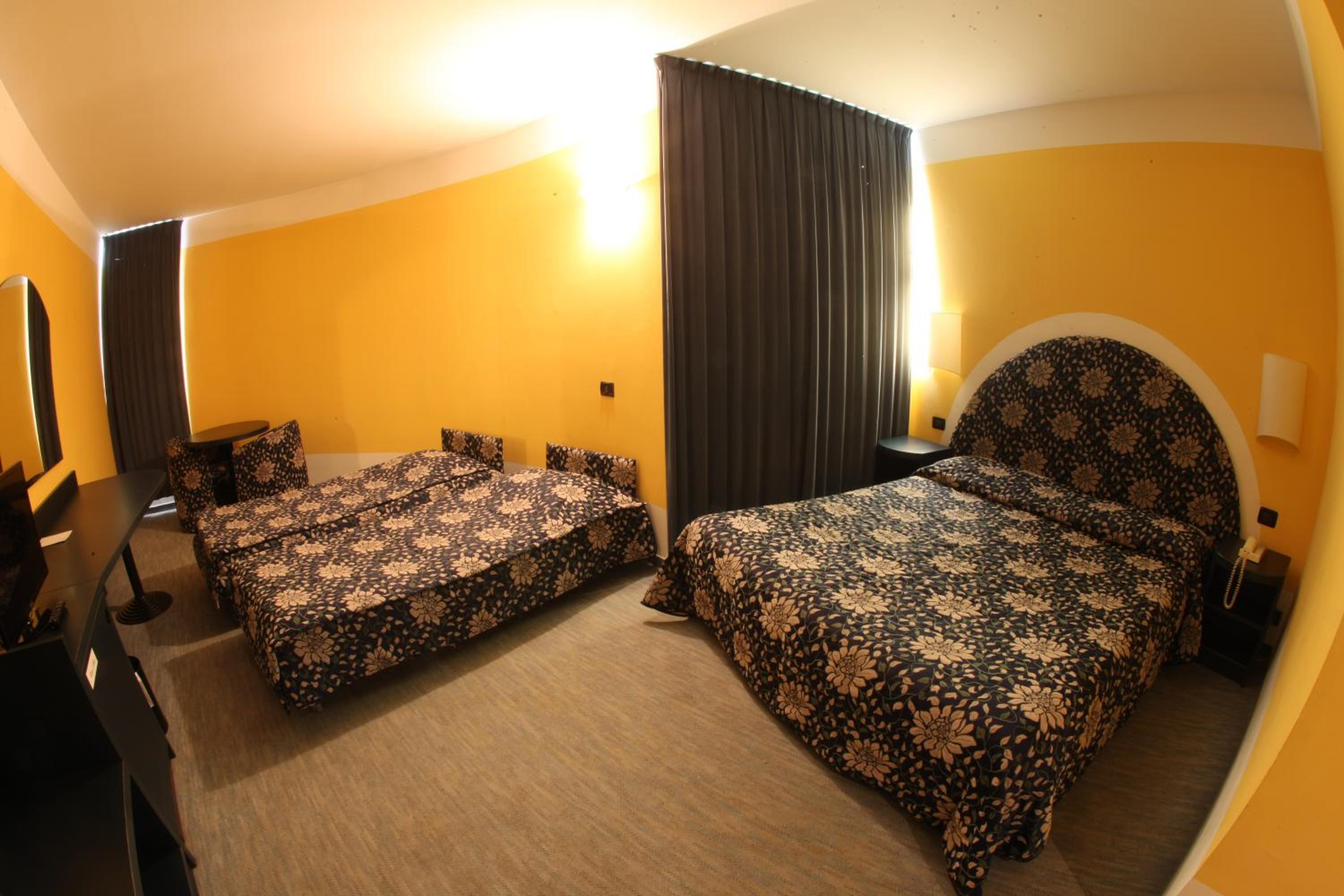 Standard Quadruple Room photo 3