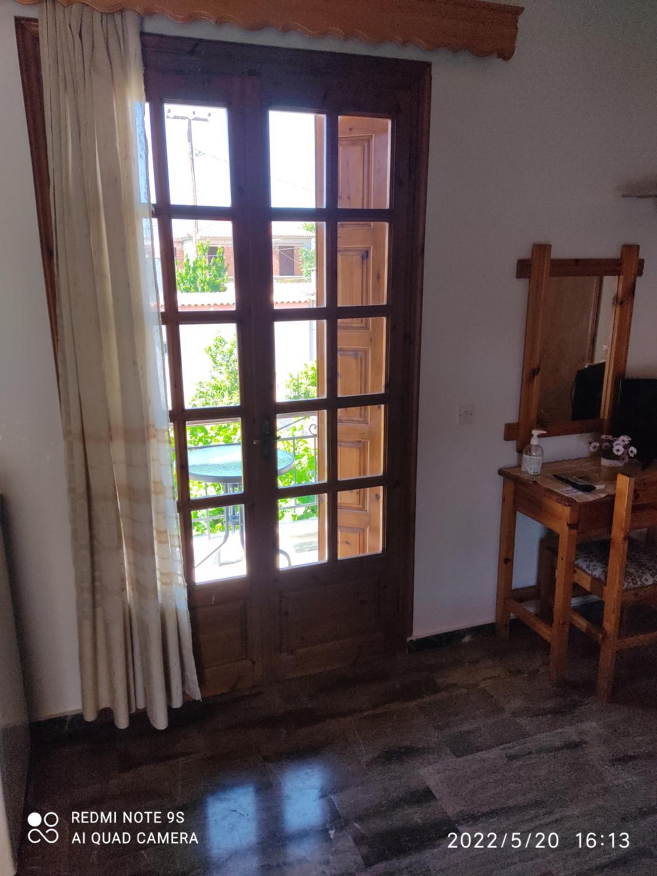 Studio with Balcony photo 3