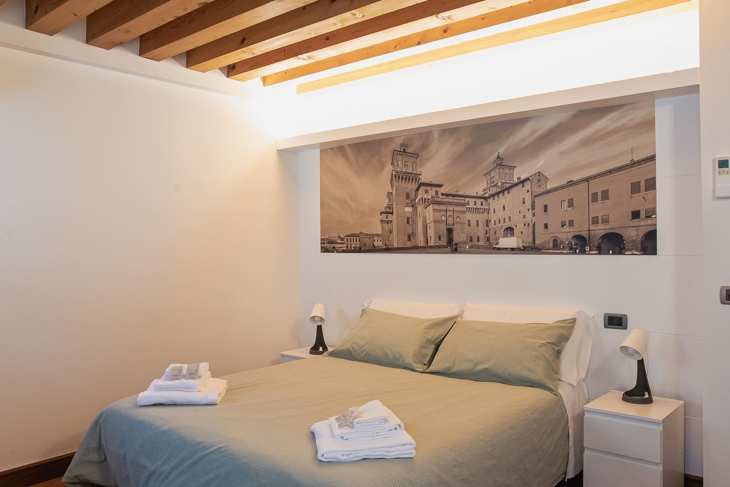 Double Room with Private Bathroom - Photo 14