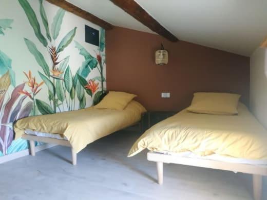 Family Room with Private Bathroom photo 1