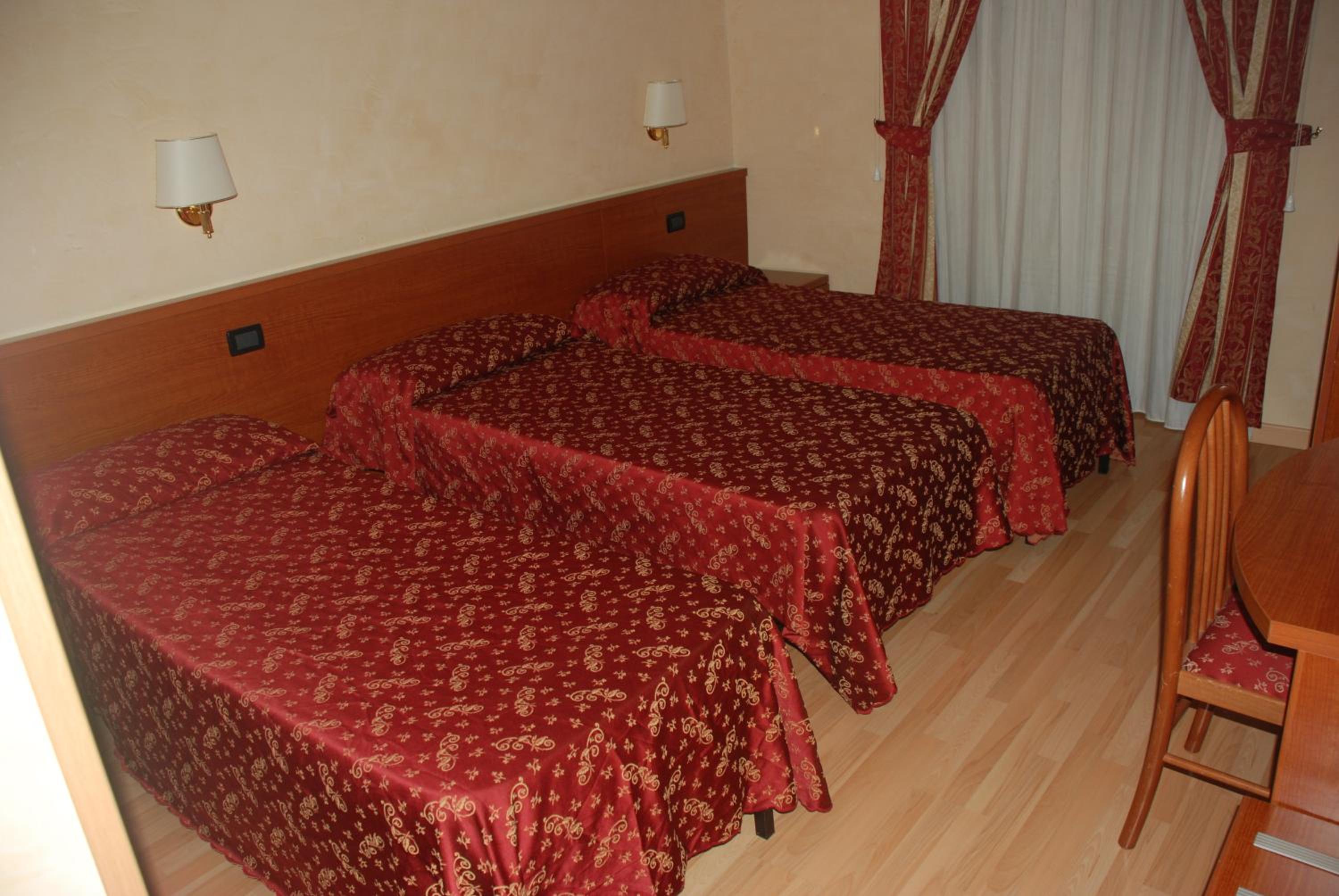 Triple Room photo 1