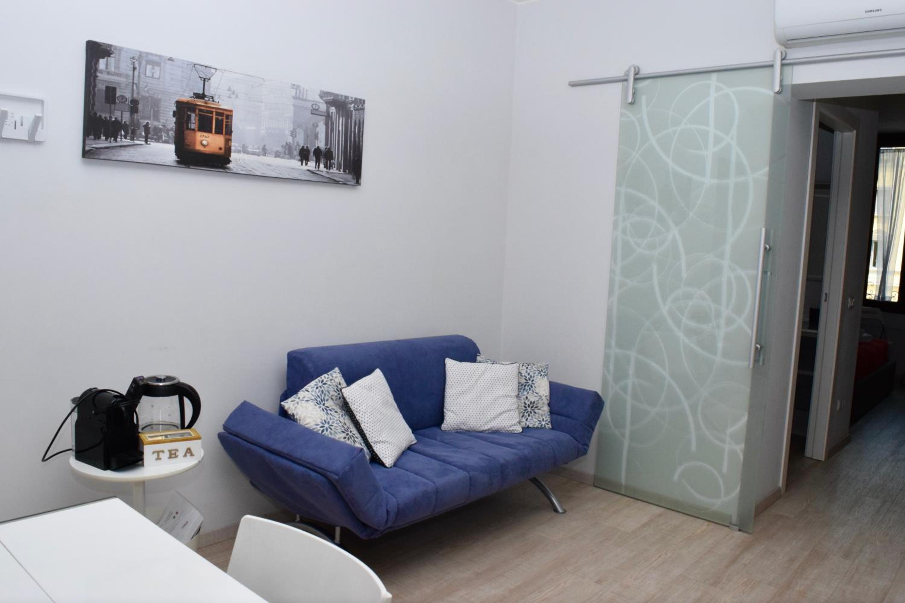 One-Bedroom Apartment