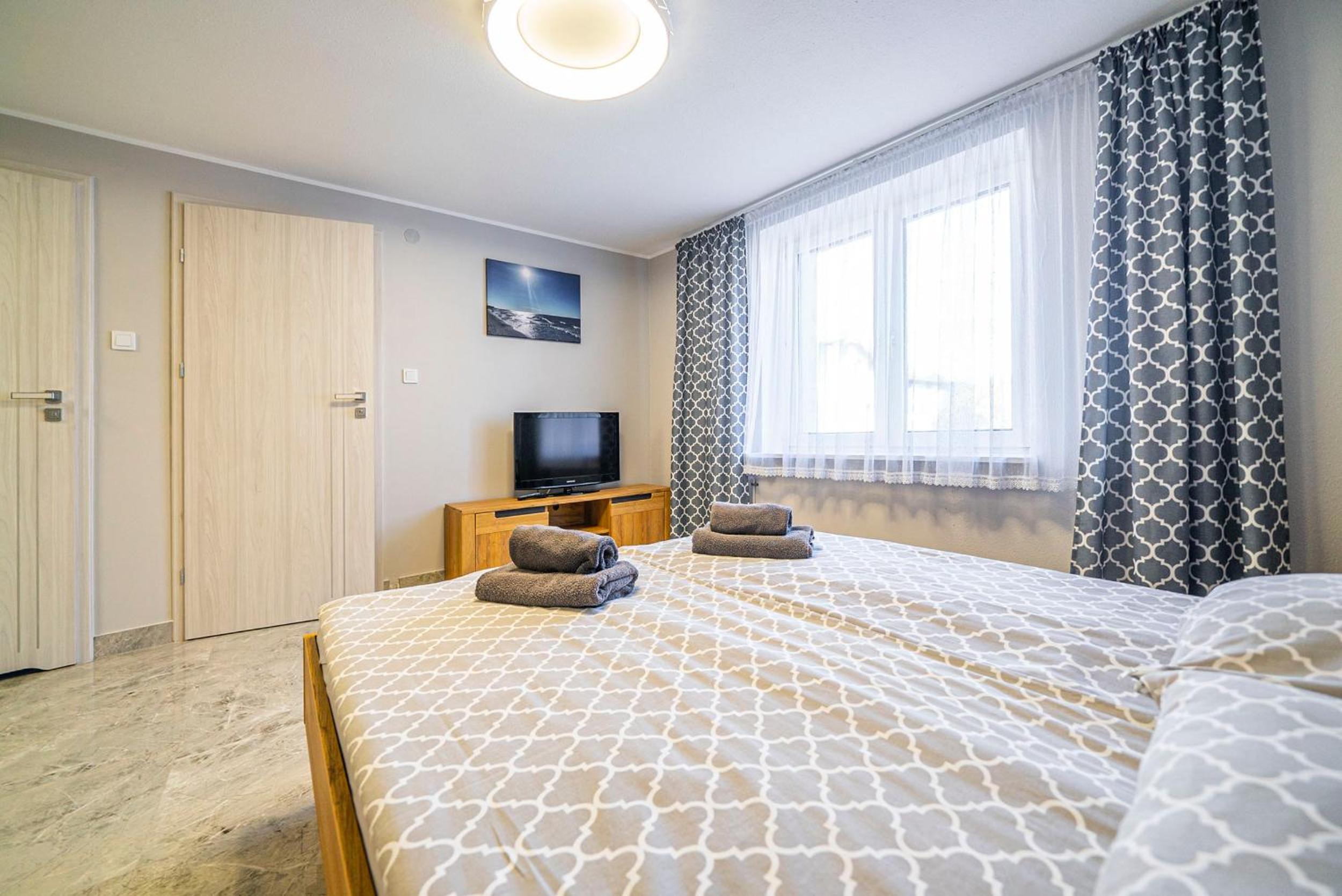 Studio Apartment - Photo 4