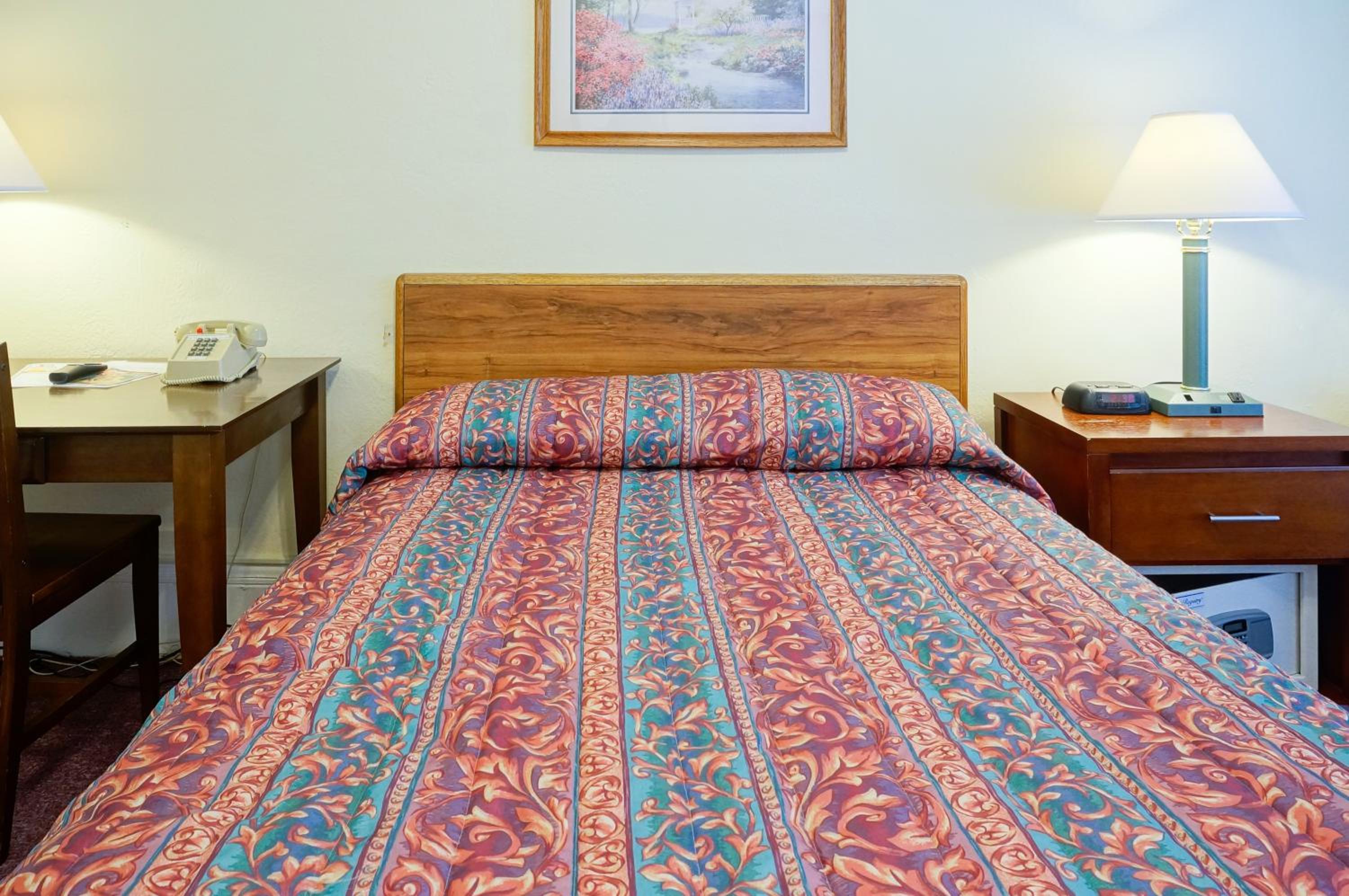 Double Room - Photo 9