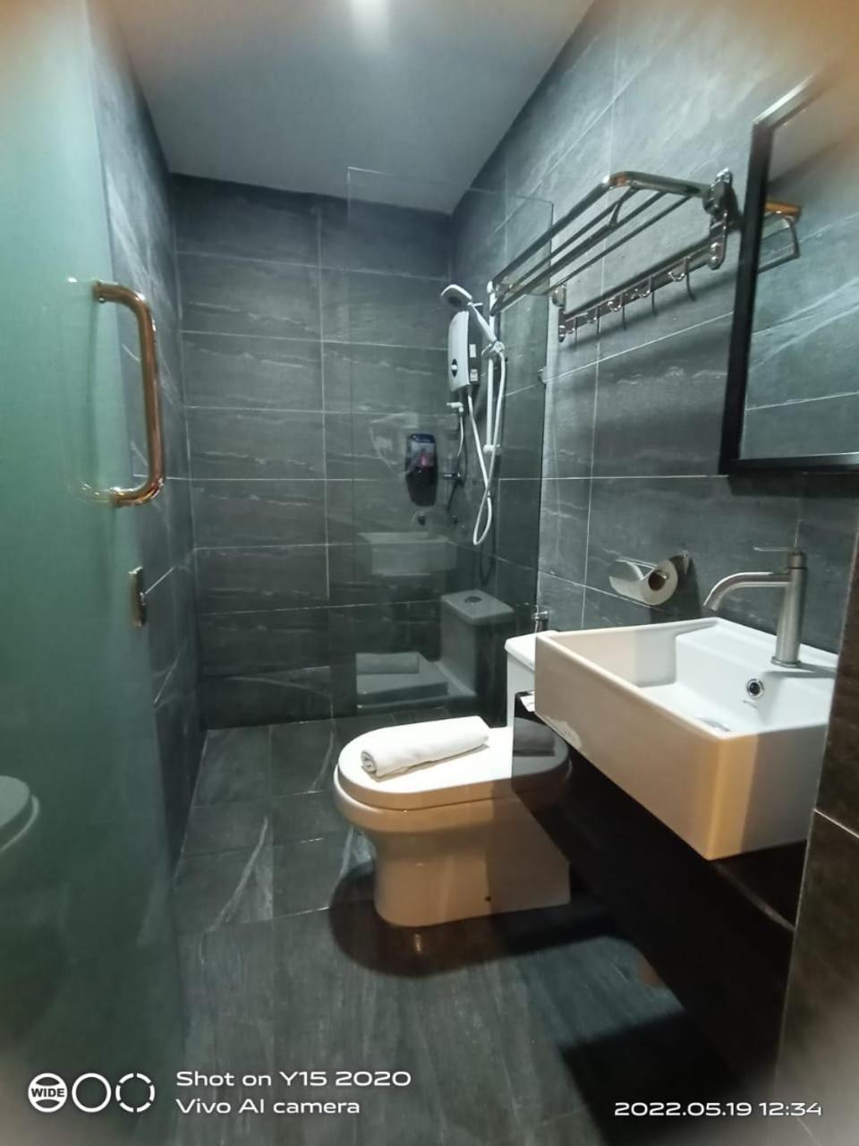Deluxe King Room photo 1