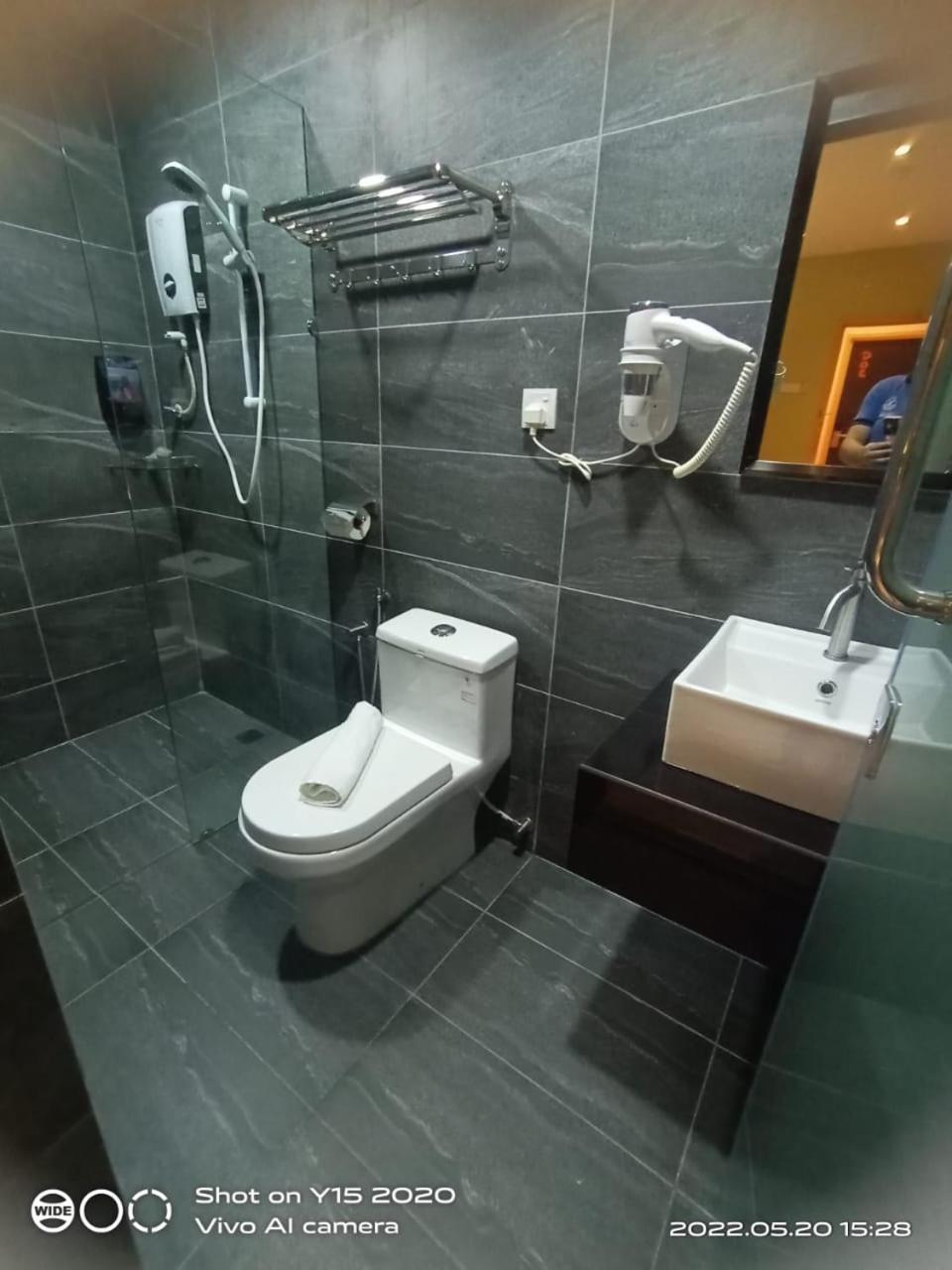 Deluxe King Room photo 2