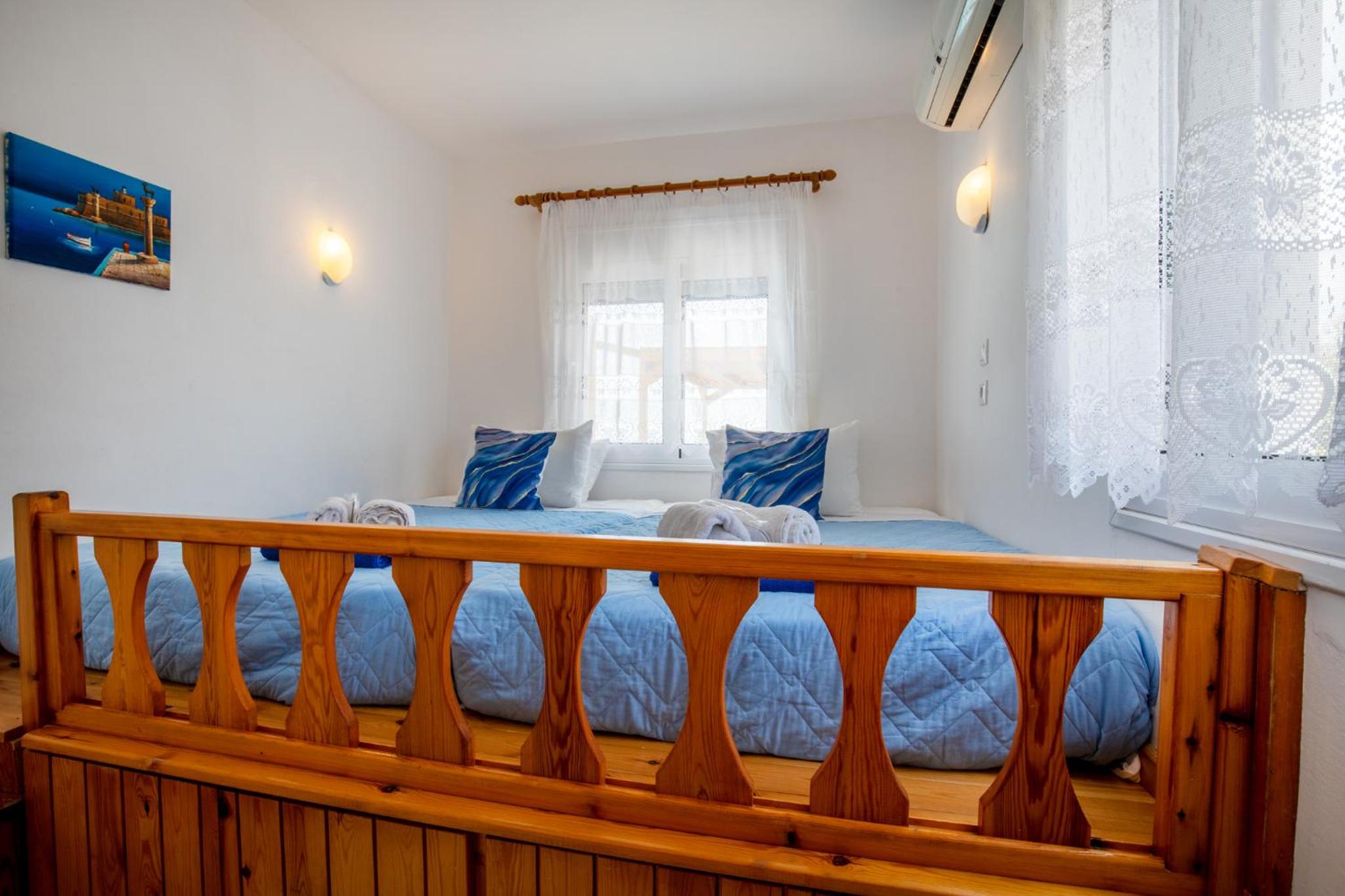 Villa with Sea View photo 3
