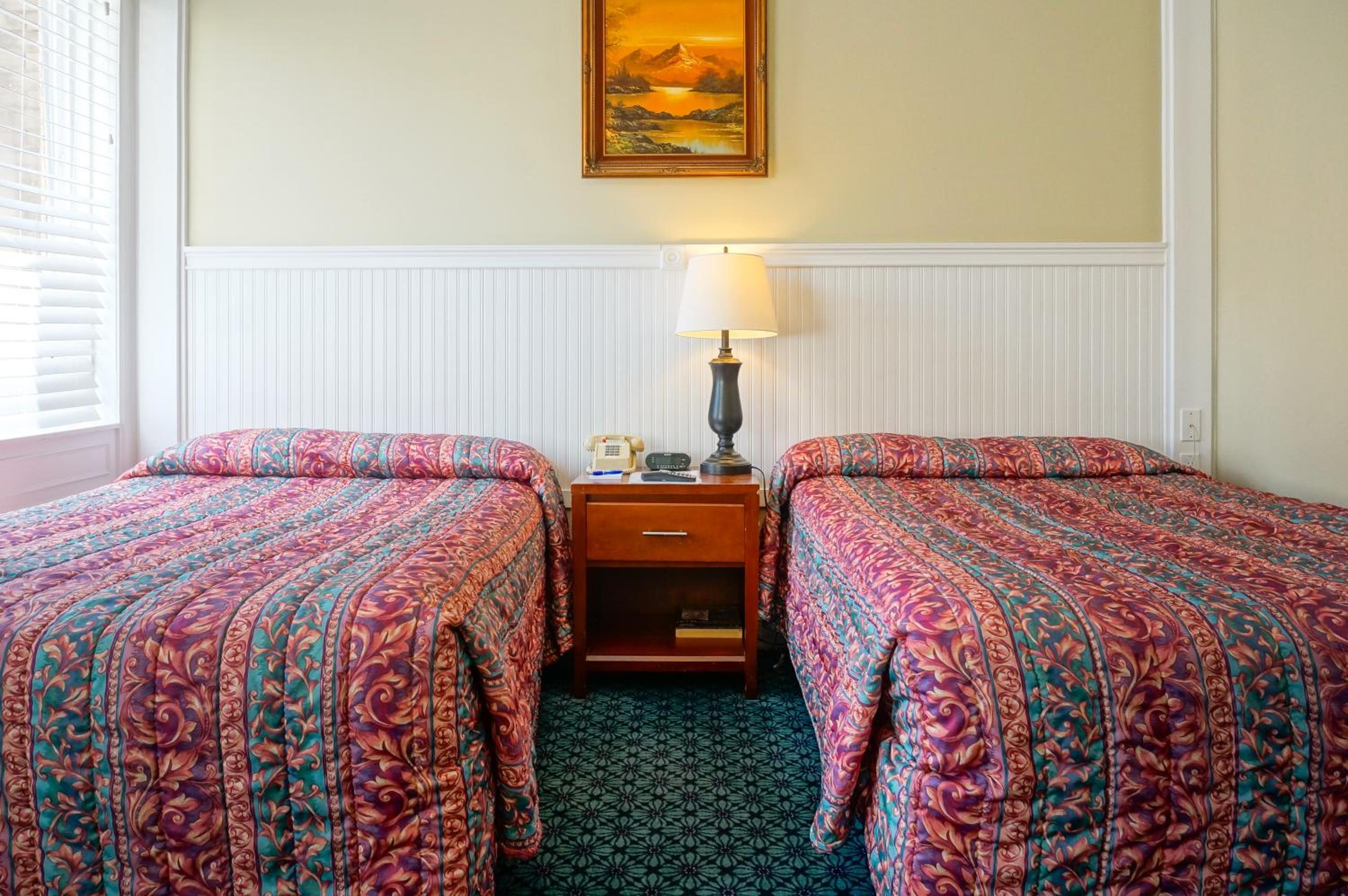 Double Room with Two Double Beds - Photo 6