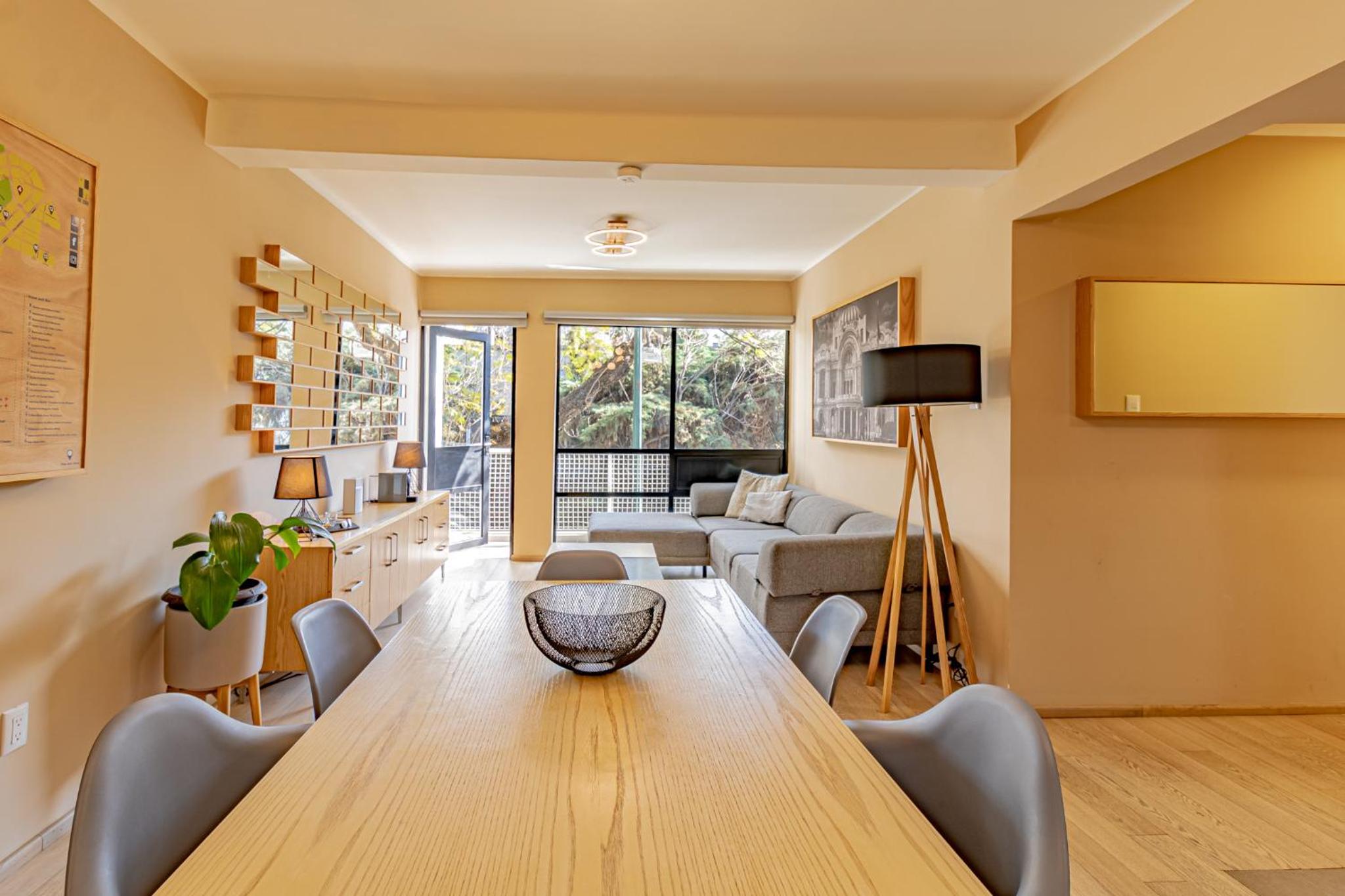 Deluxe Apartment