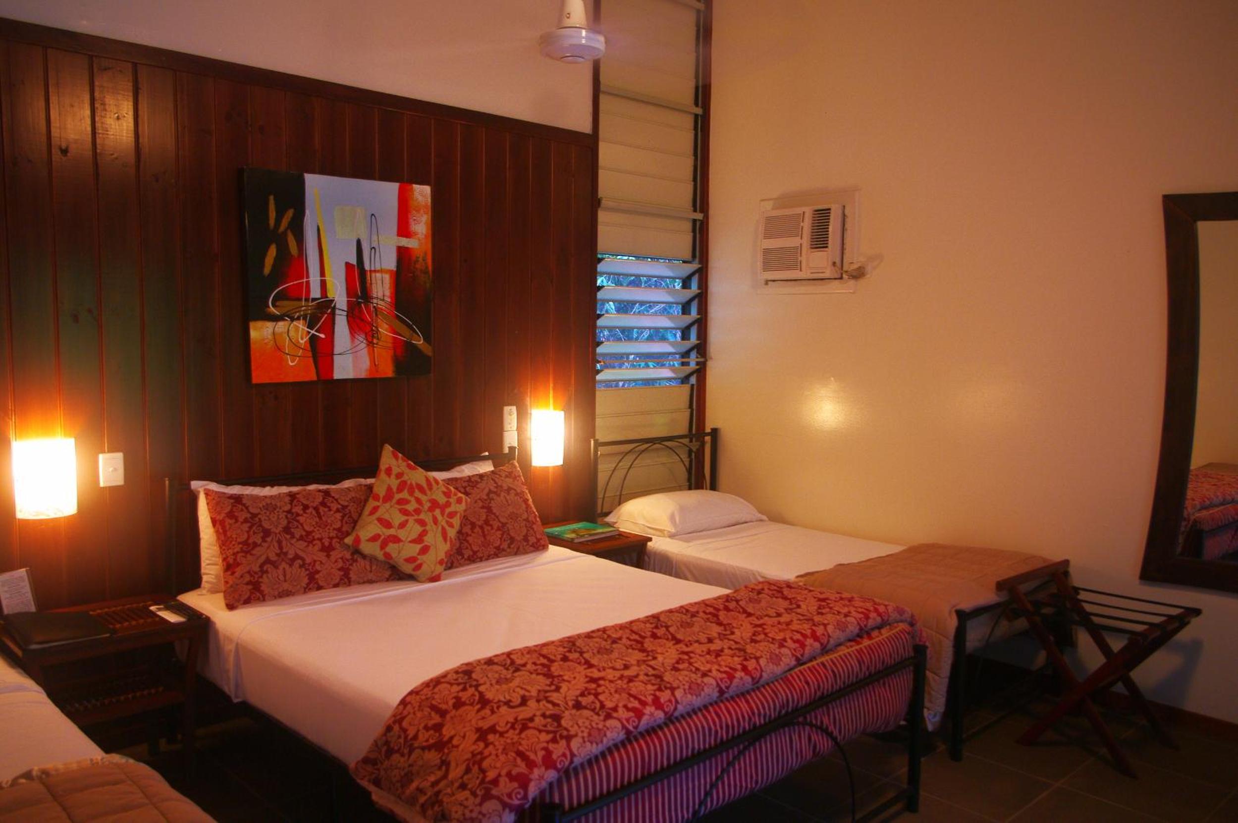 Family Bungalow - Photo 2