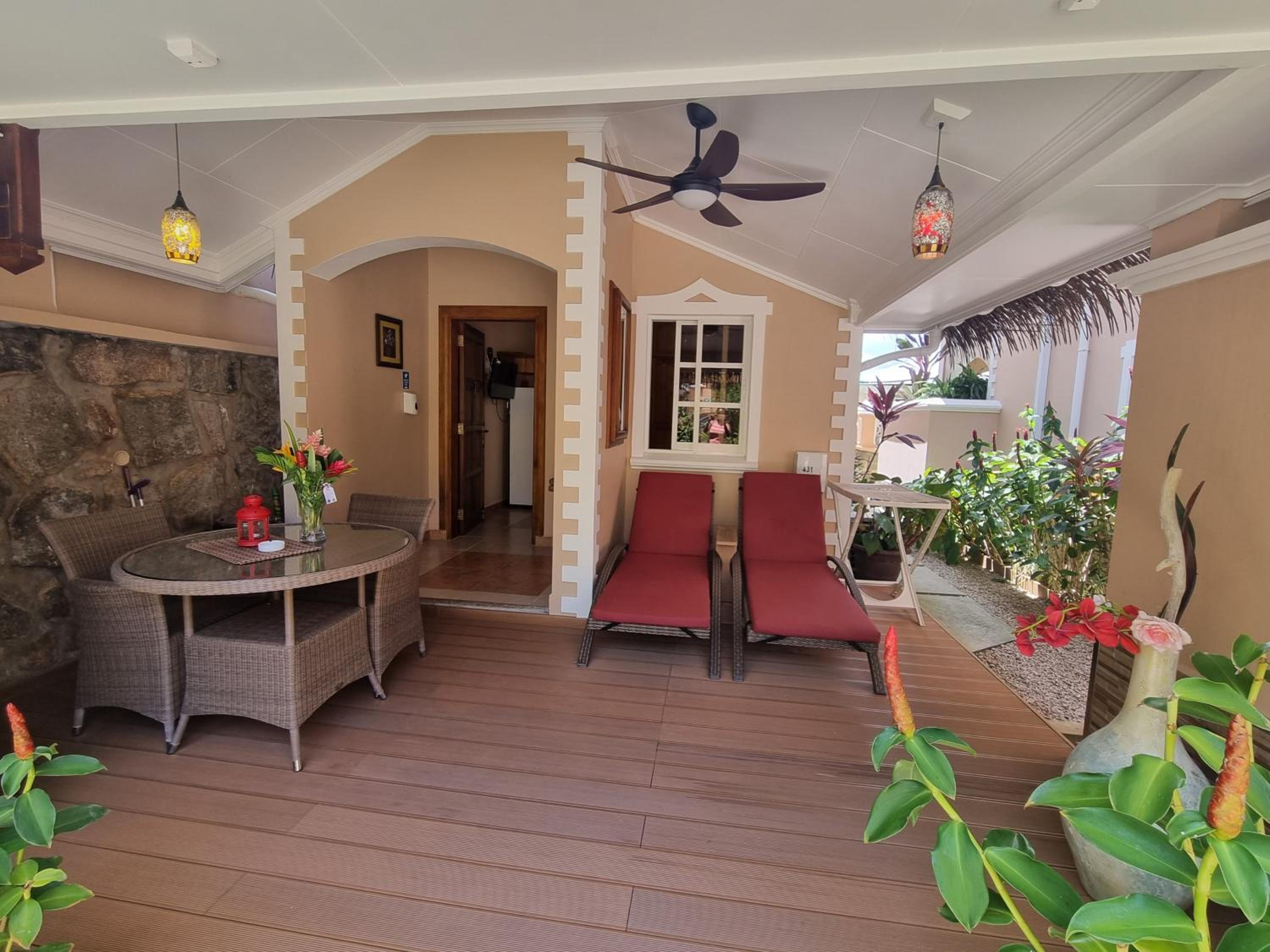 One-Bedroom Apartment without Sea View