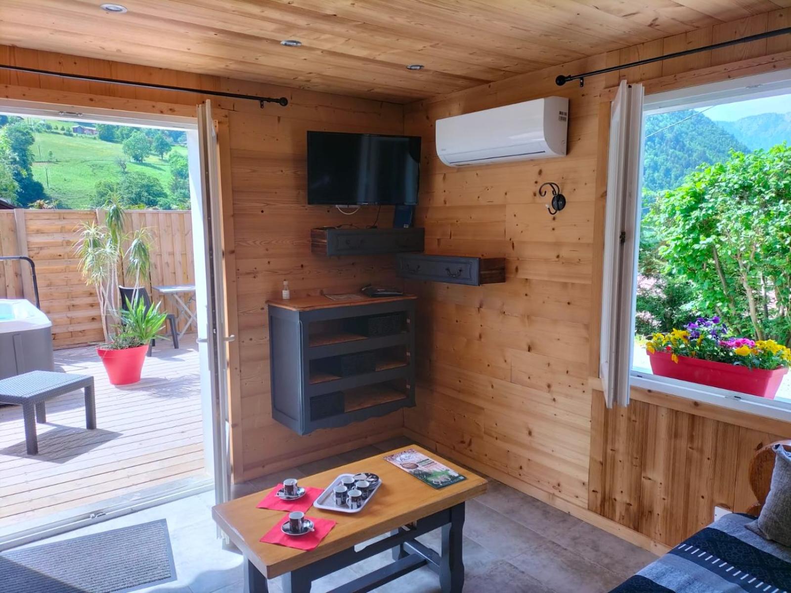 Studio Apartment