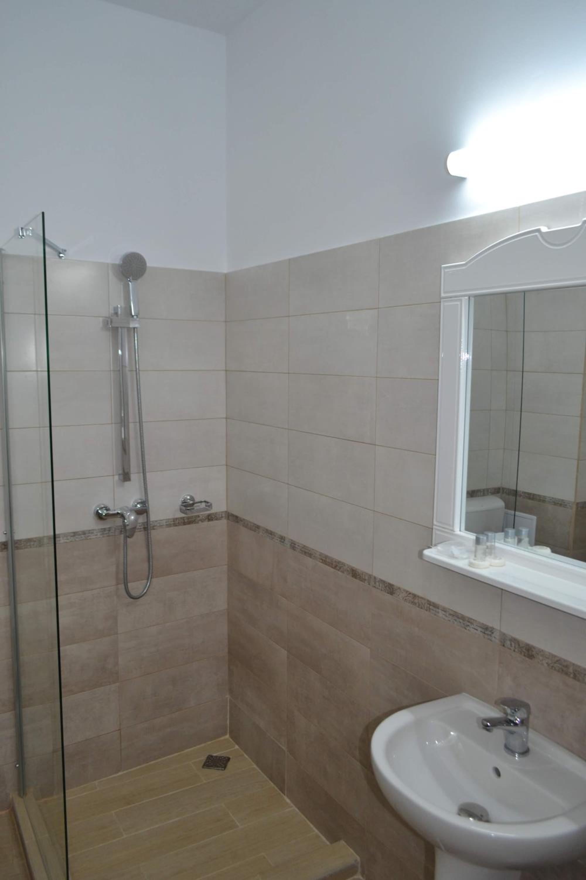 Double Room Ground Floor - Photo 4