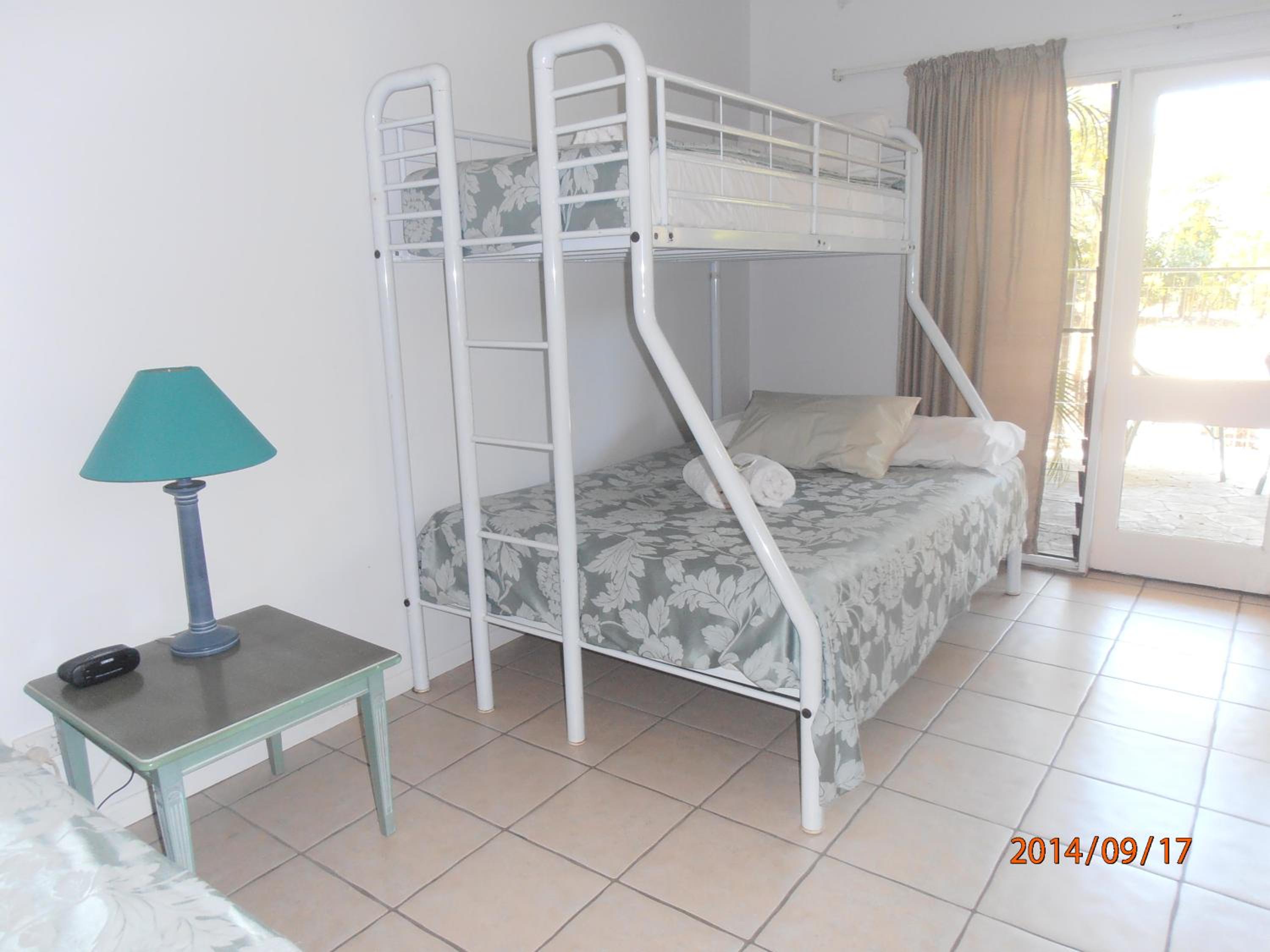 Brolga Room with Pool View and Shared Bathroom Facilities photo 2