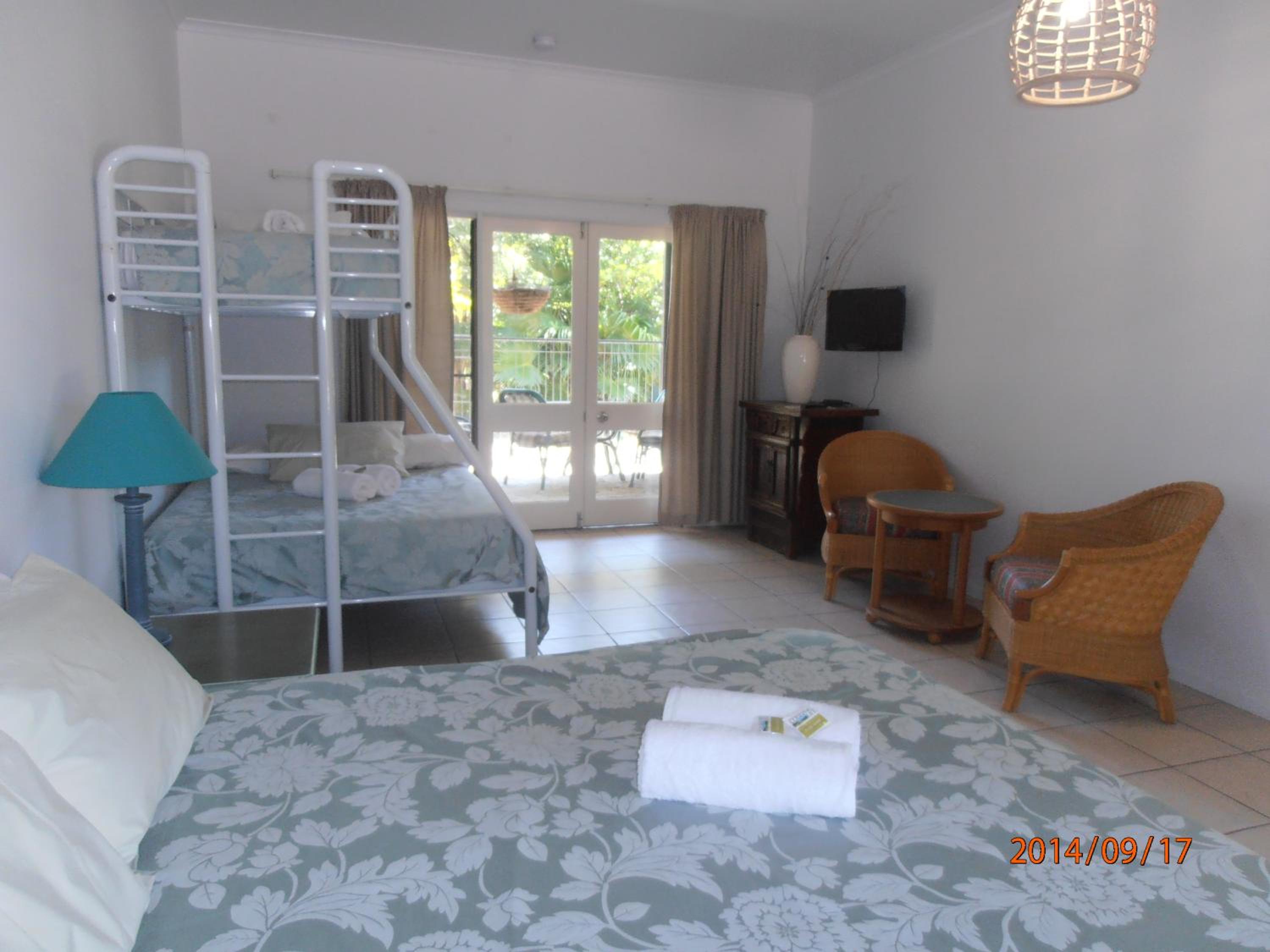Brolga Room with Pool View and Shared Bathroom Facilities photo 1