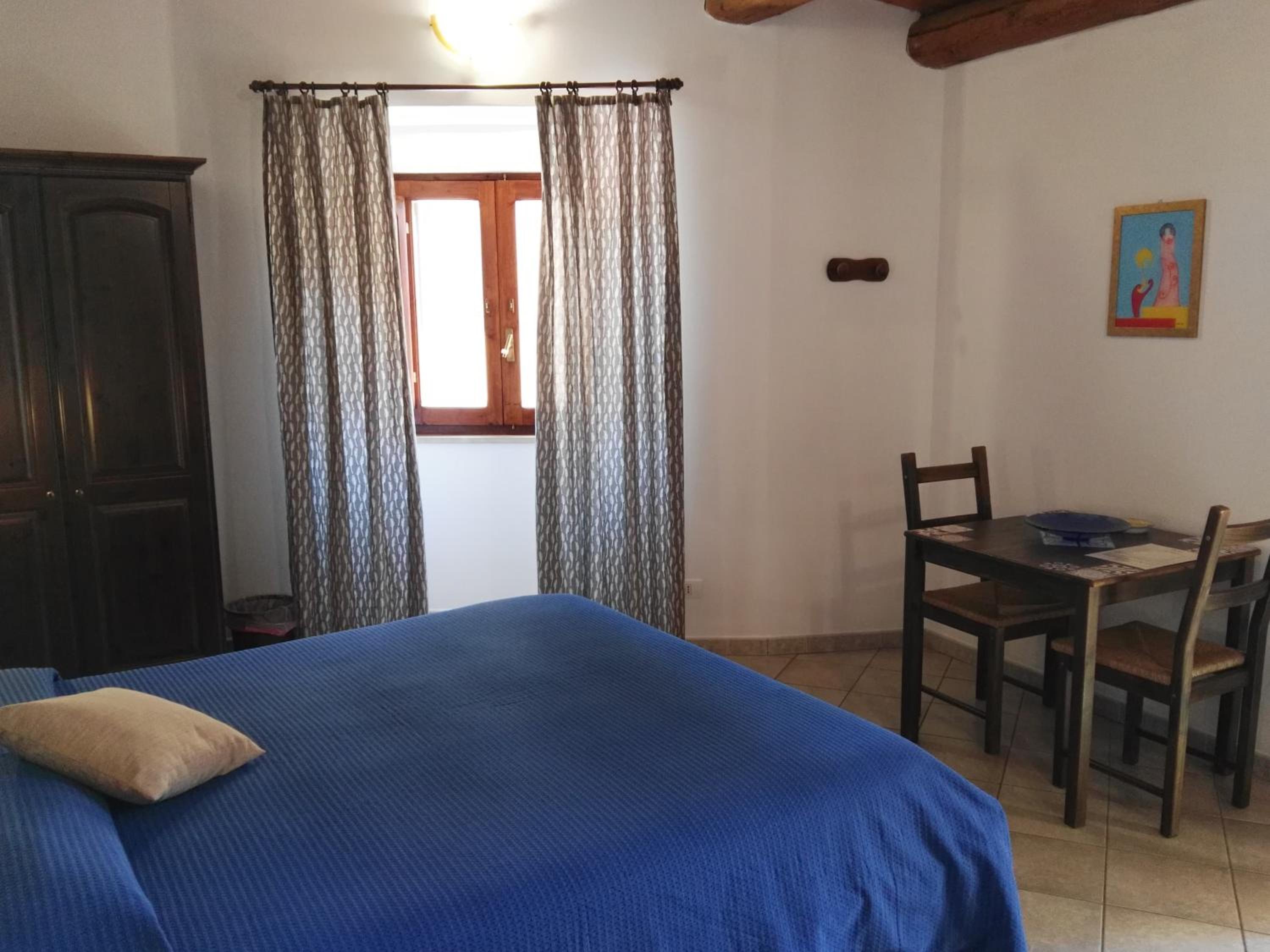 Standard Double Room - Photo 3