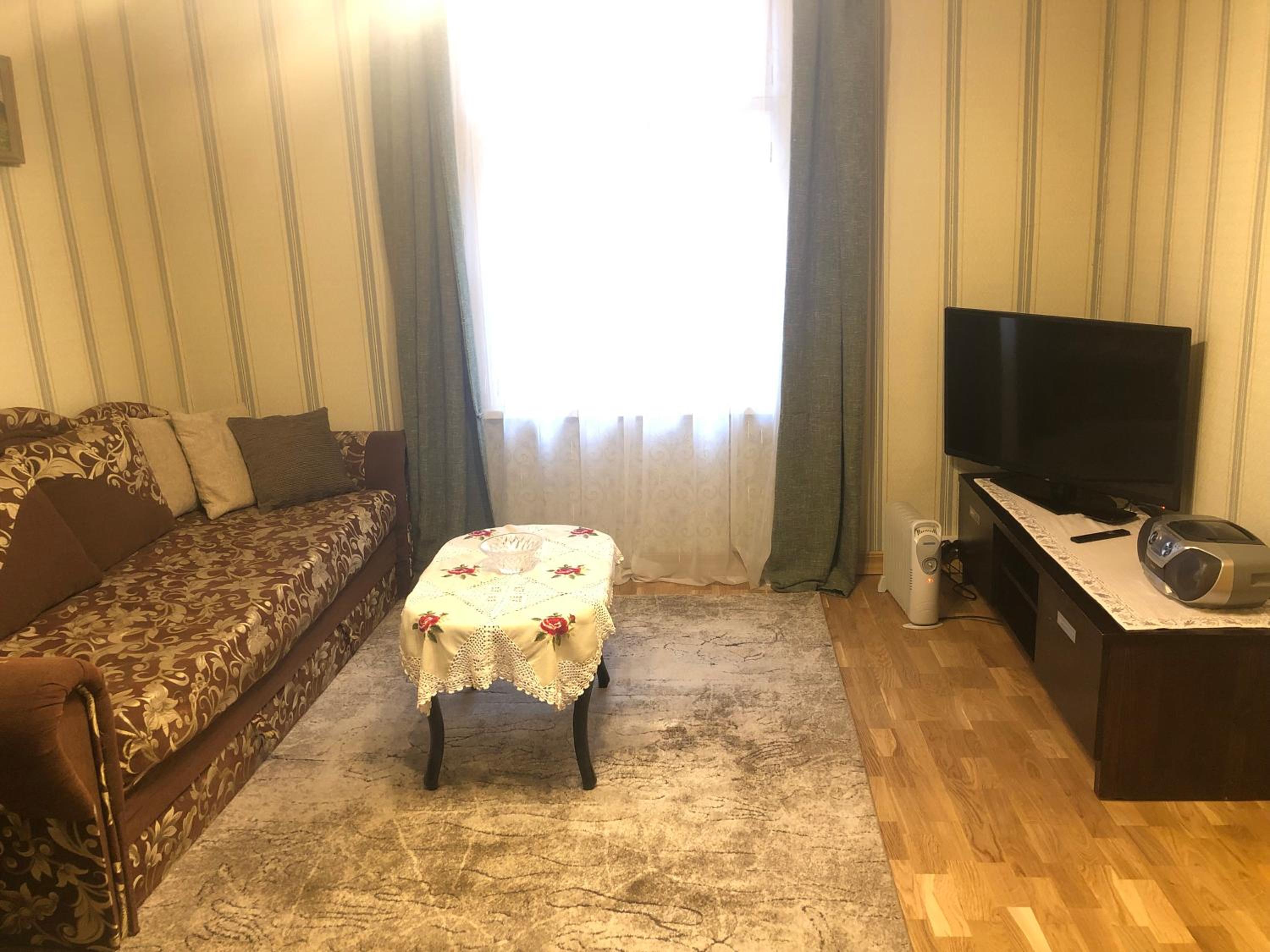 One-Bedroom Apartment - Photo 4