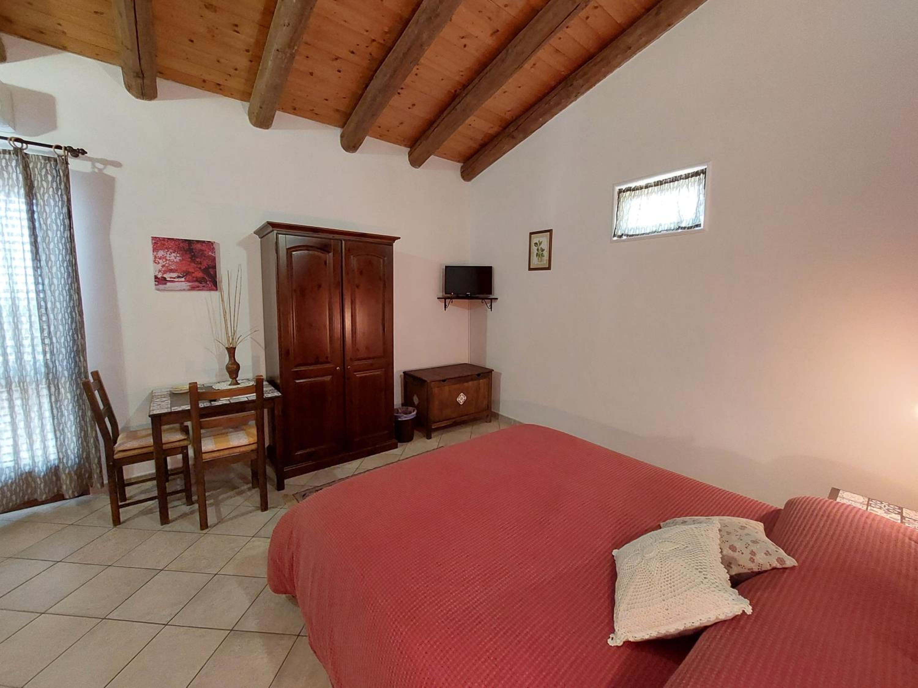 Double Room with Balcony and Sea View - Photo 1
